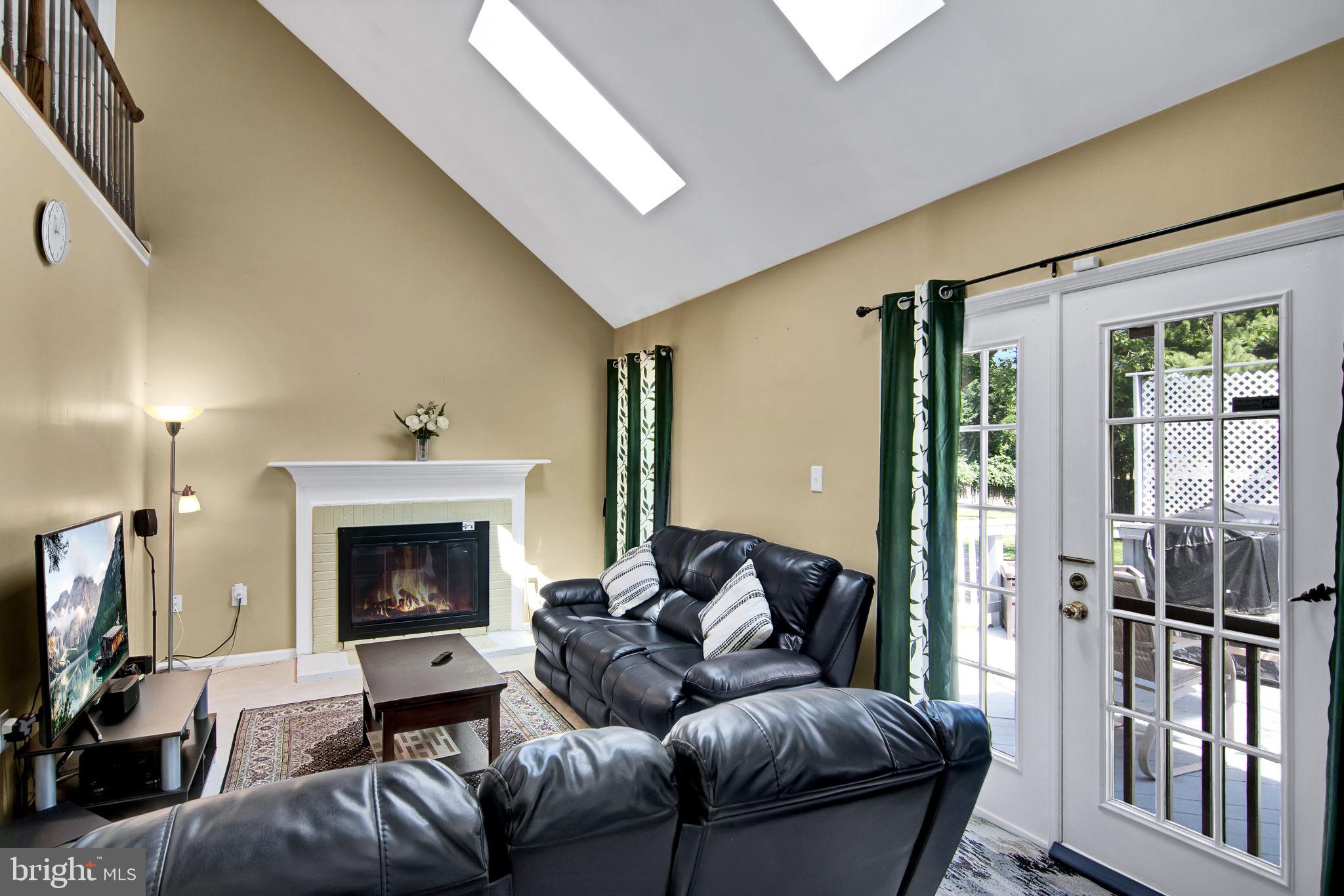 CHANTILLY HIGHLANDS - Residential Lease