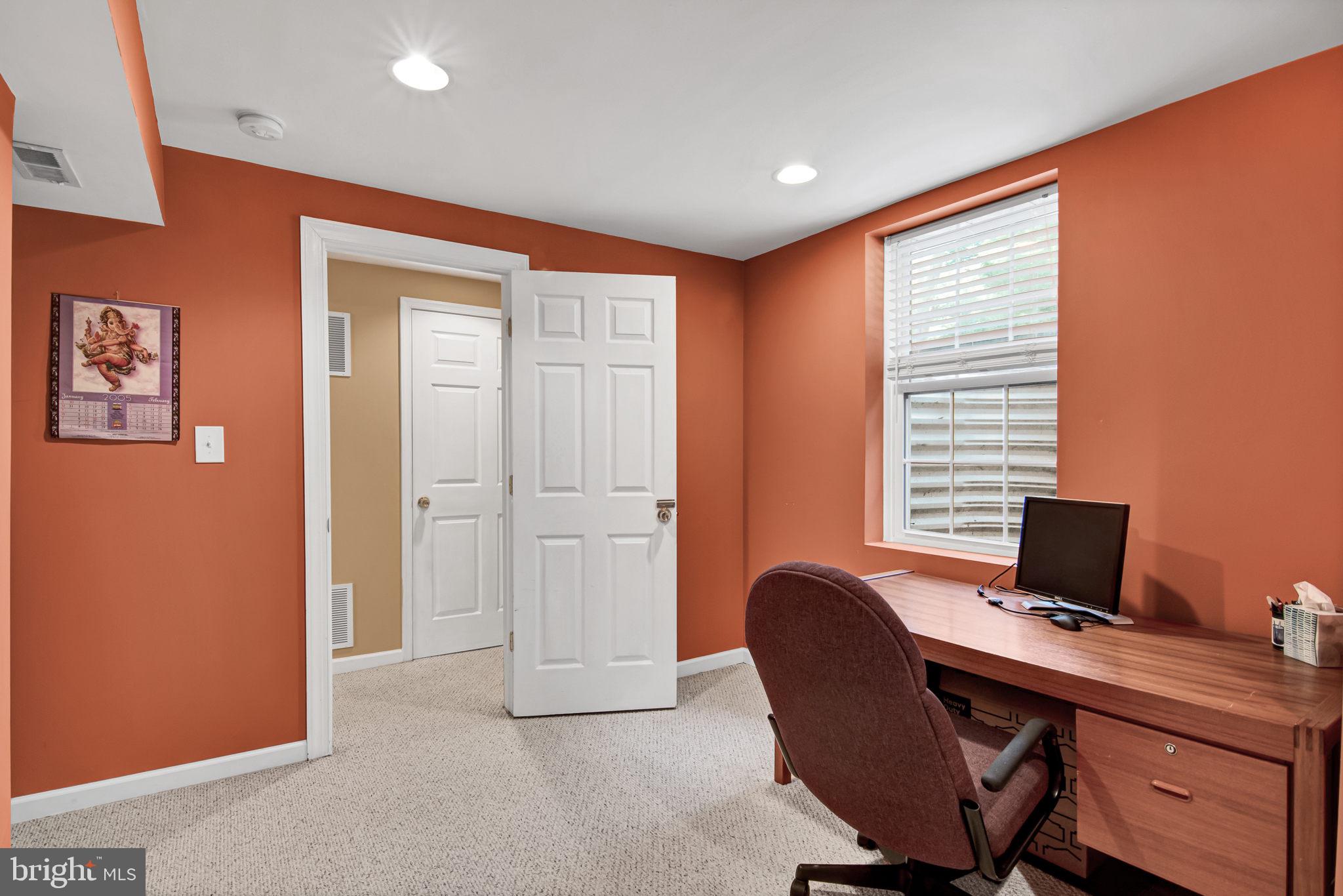 CHANTILLY HIGHLANDS - Residential Lease