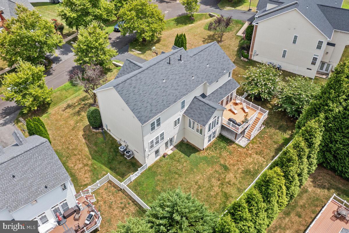 KINGS CROSSING - Residential