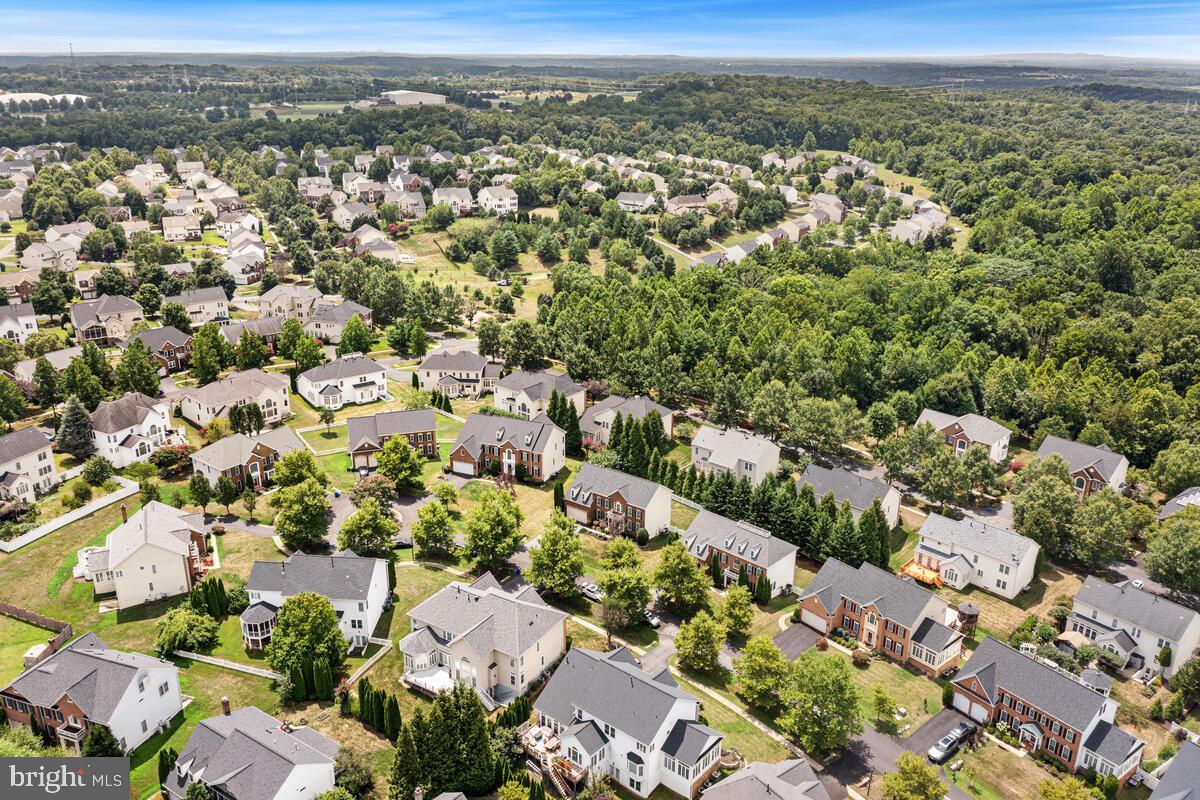 KINGS CROSSING - Residential