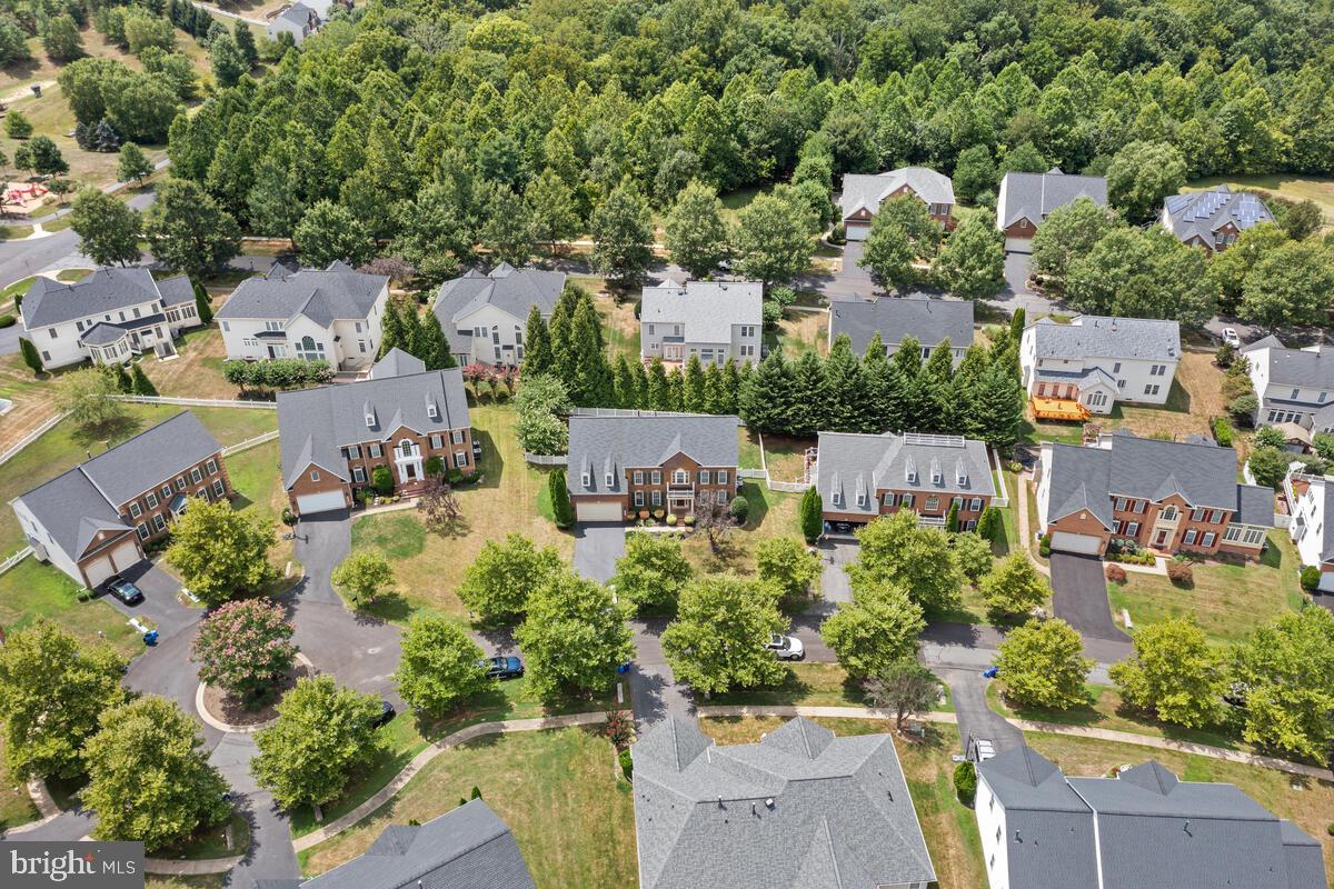 KINGS CROSSING - Residential