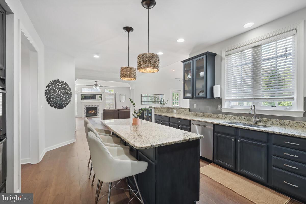 KINGS CROSSING - Residential