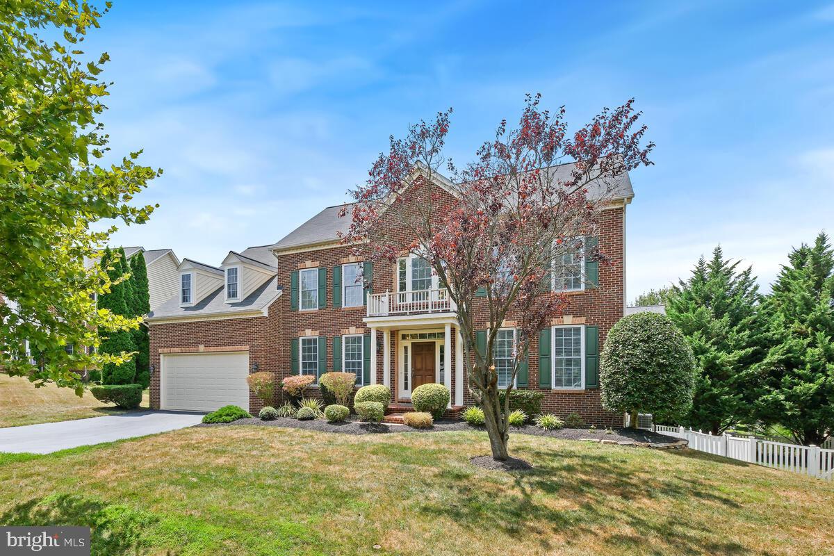 KINGS CROSSING - Residential