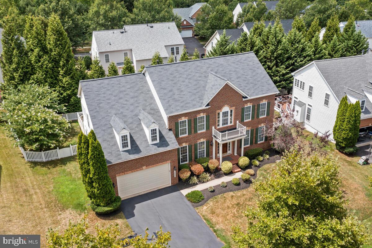 KINGS CROSSING - Residential