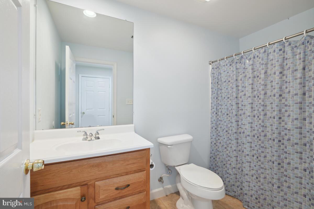 KINGS CROSSING - Residential