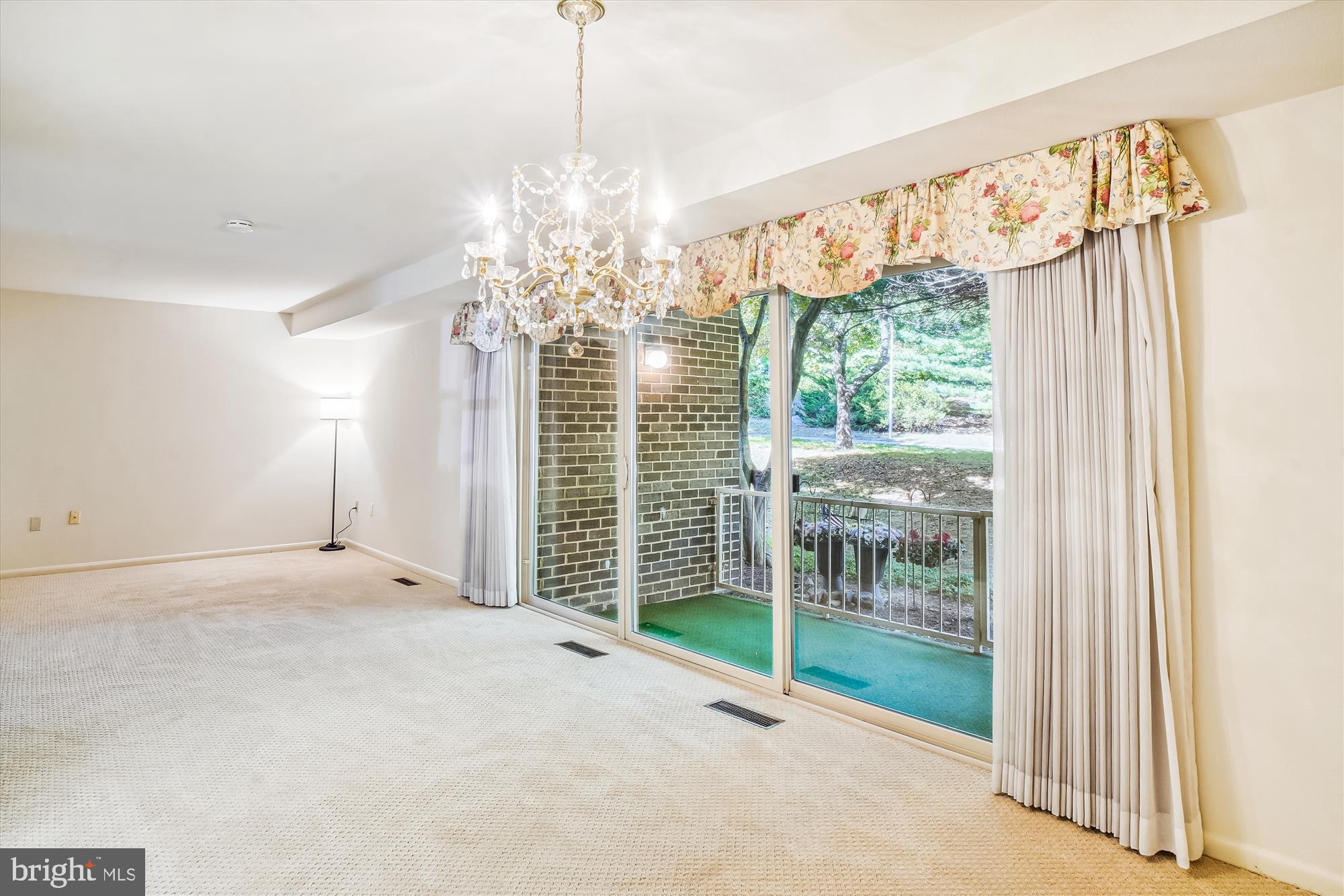 ROSSMOOR LEISURE WORLD - Residential