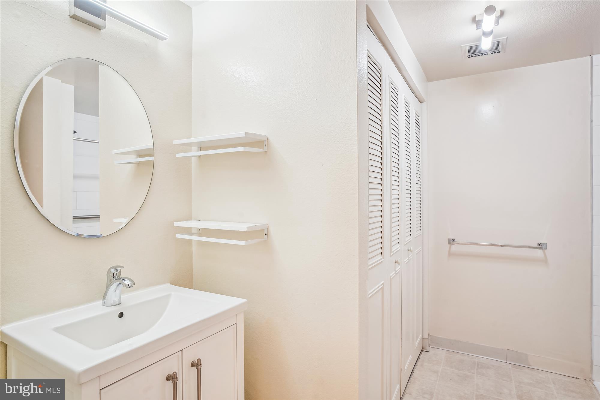 ROSSMOOR LEISURE WORLD - Residential