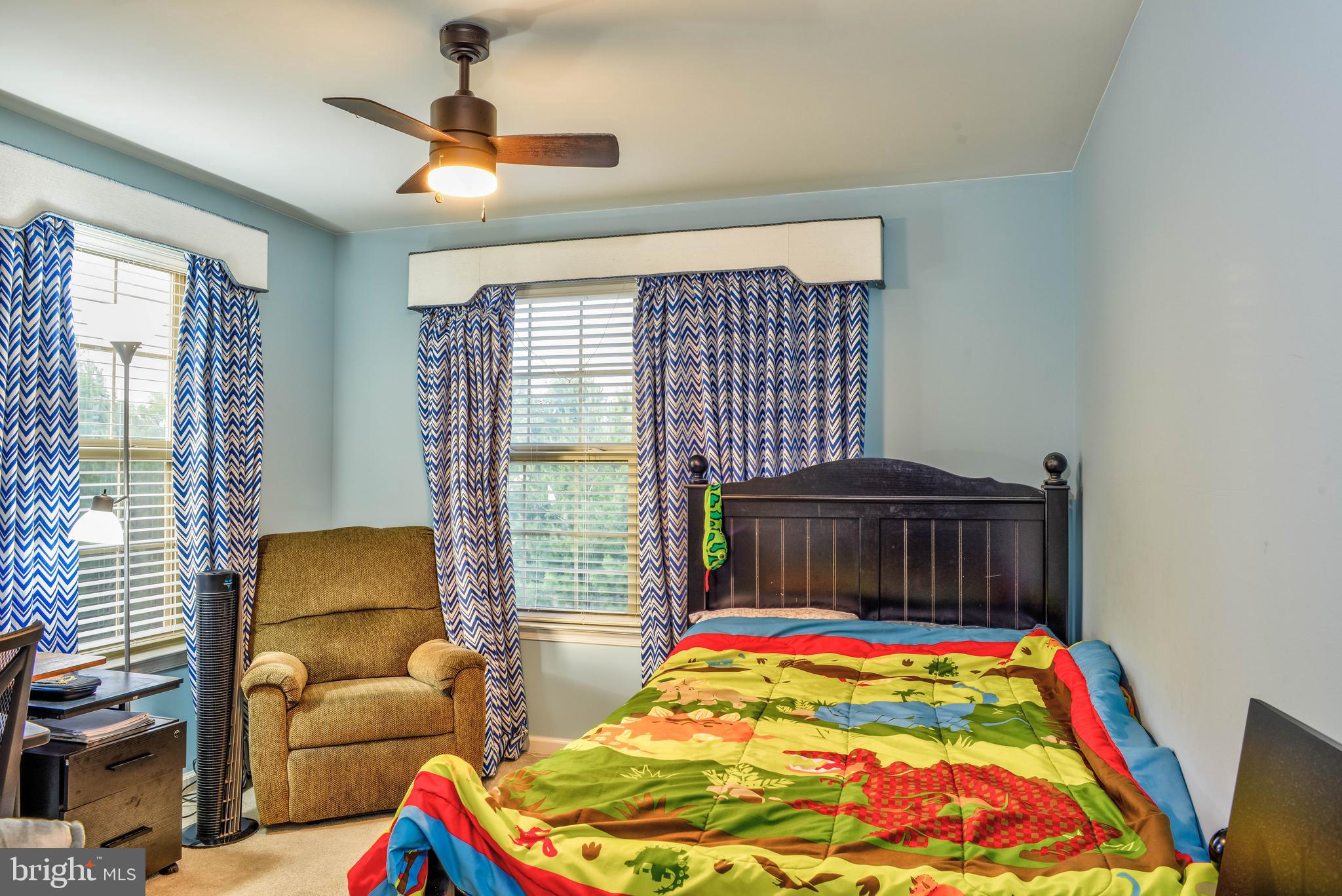 EMERALD WALK - Residential Lease