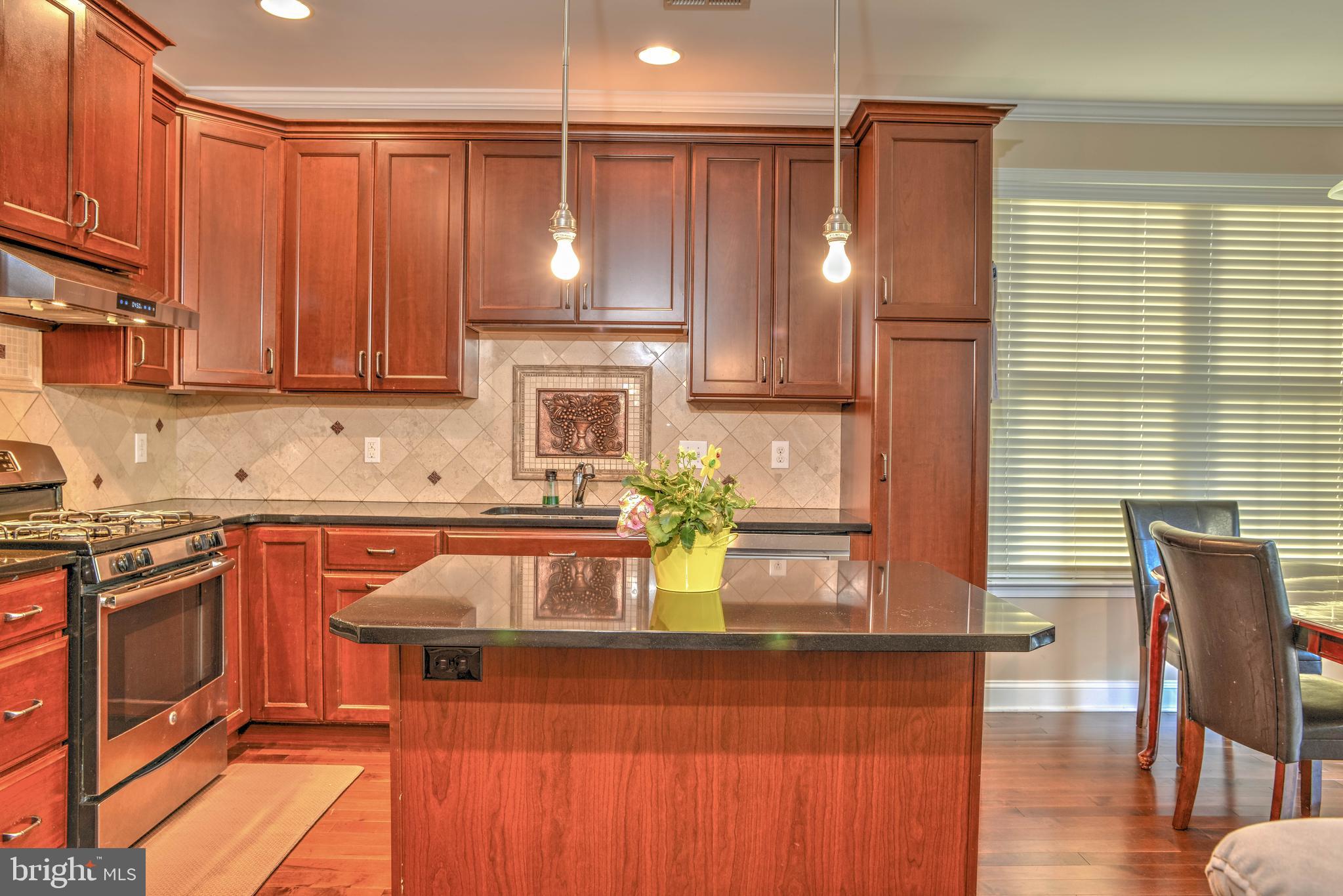 EMERALD WALK - Residential Lease