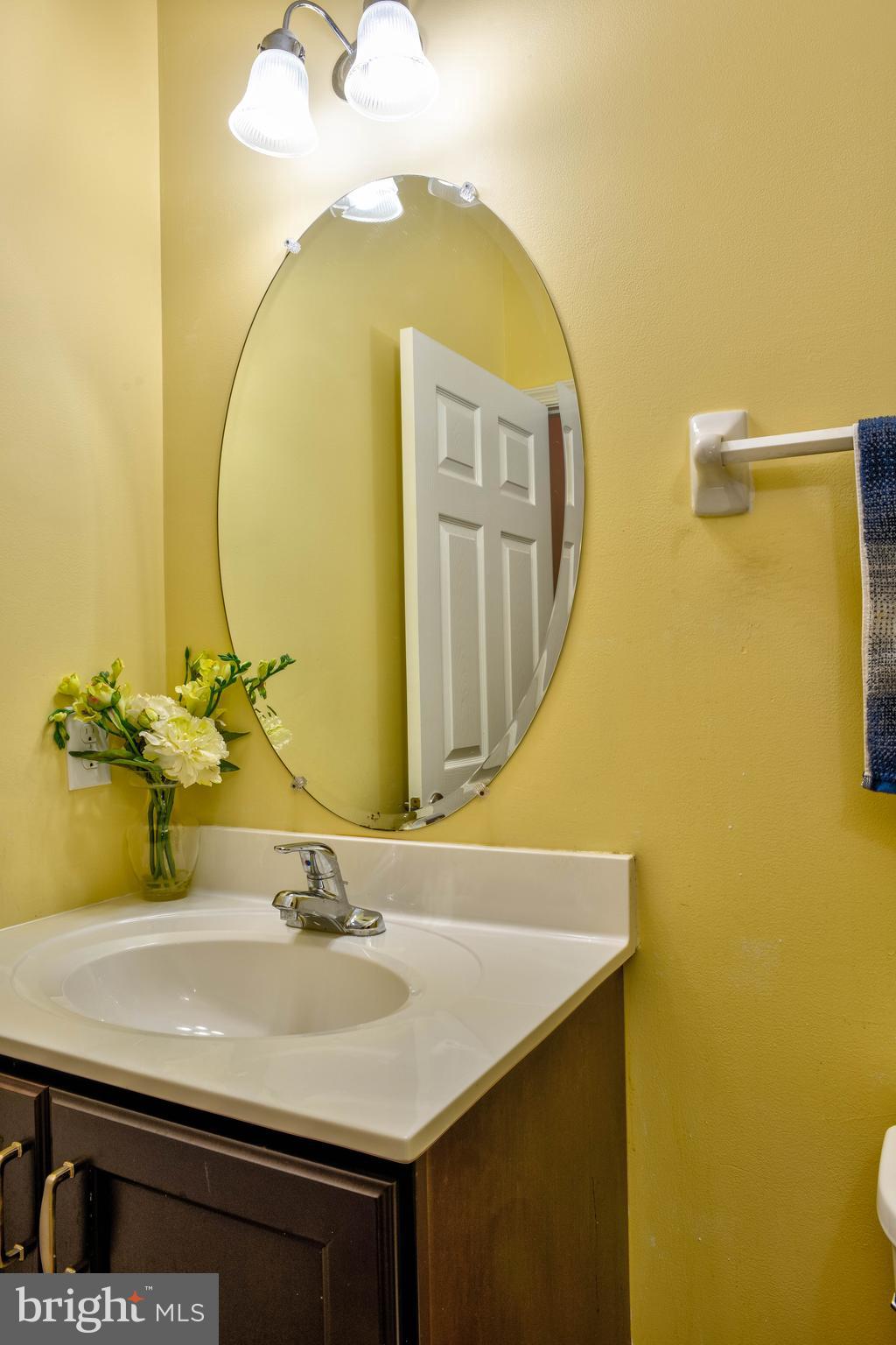 EMERALD WALK - Residential Lease