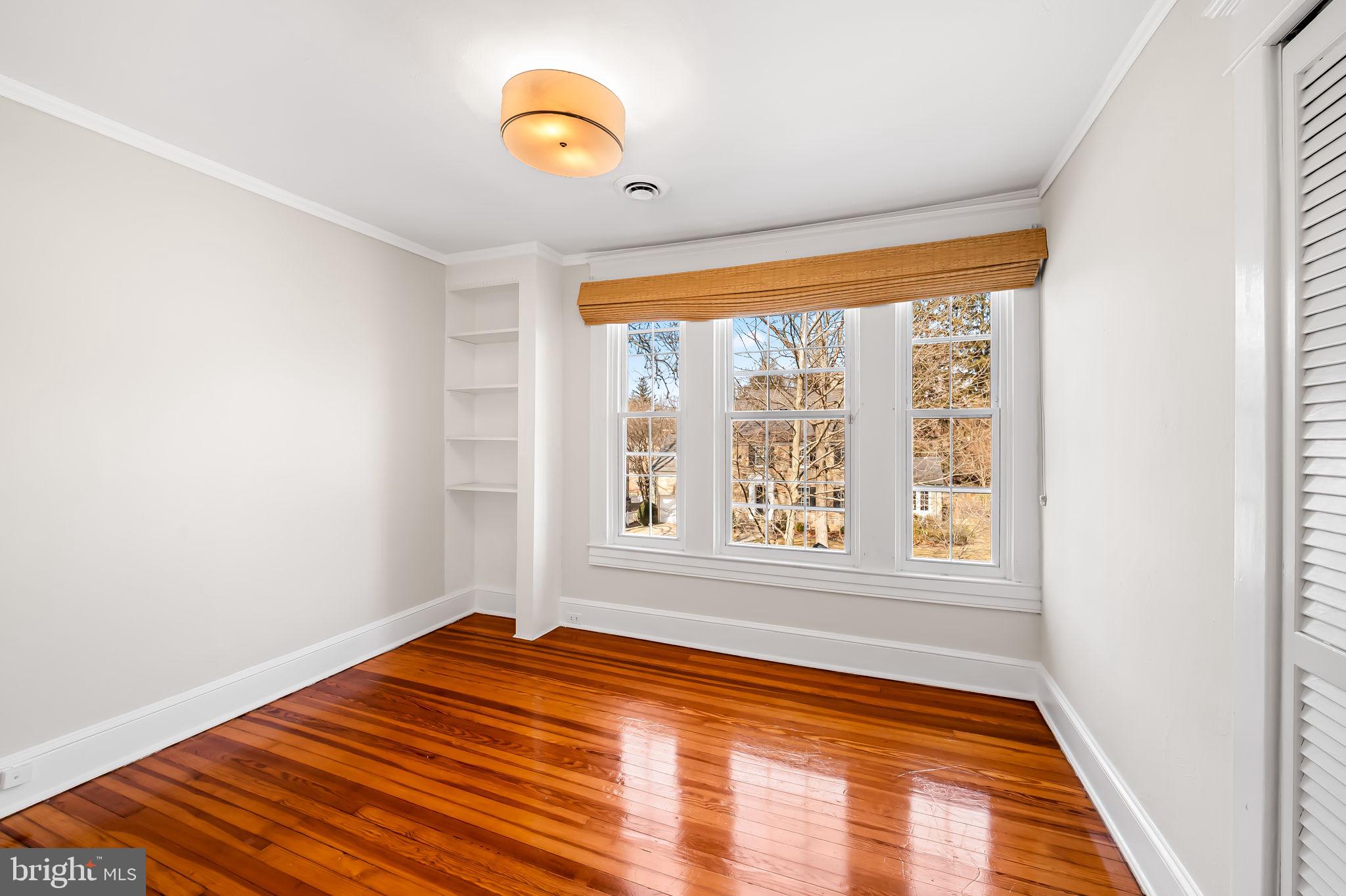 STONELEIGH - Residential