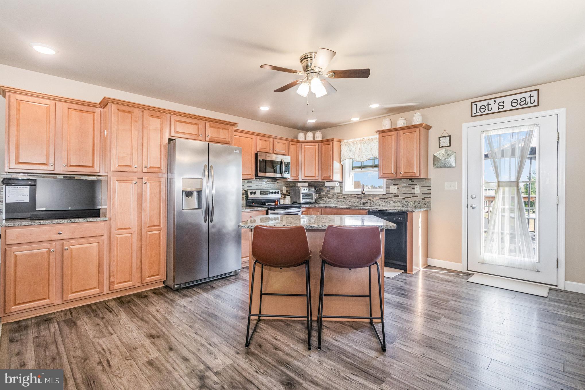 HUNTERS CHASE - Residential