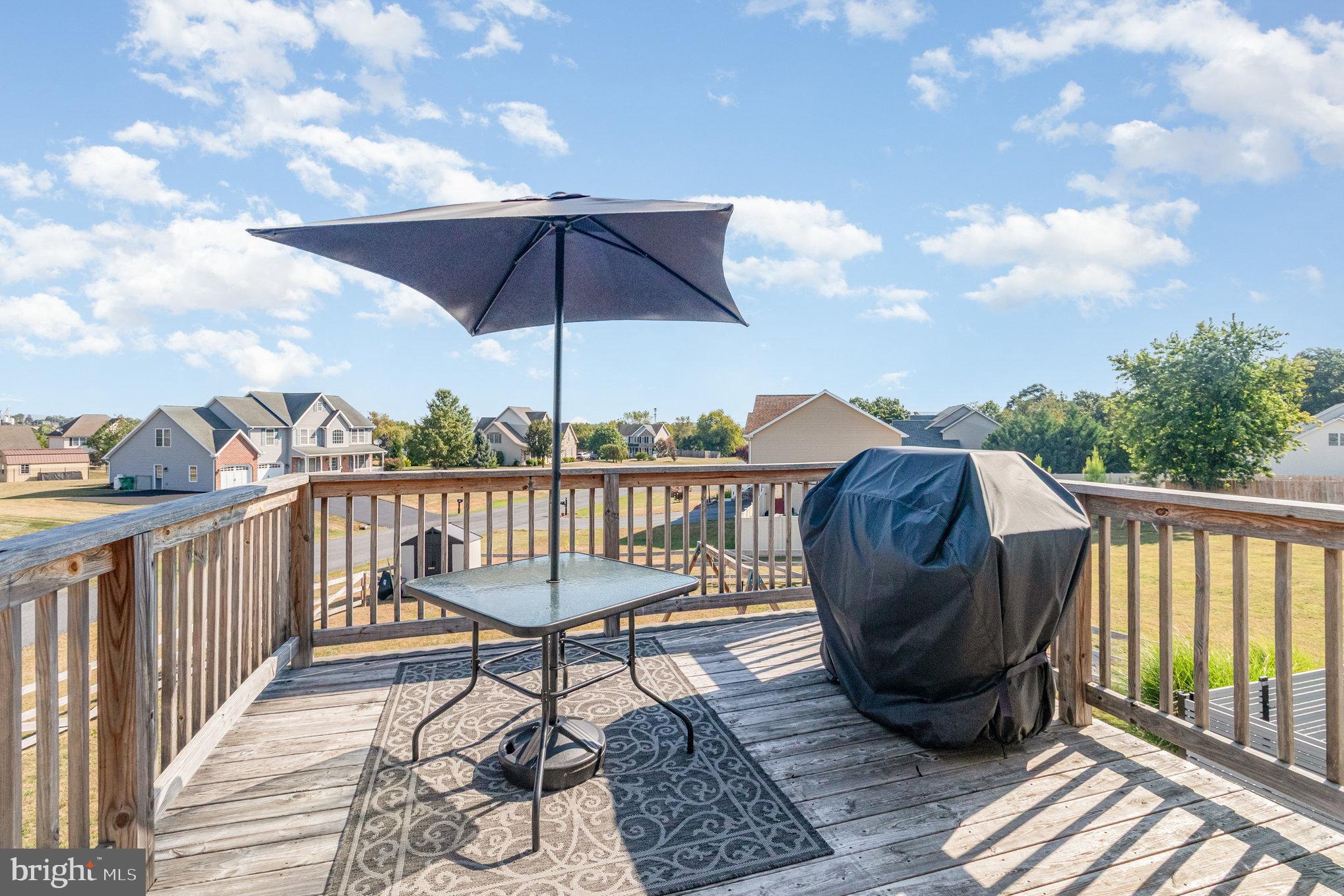 HUNTERS CHASE - Residential