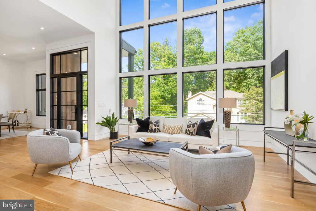 Photo of 3554 Military Road, ARLINGTON, VA 22207 (MLS # VAAR2065610)