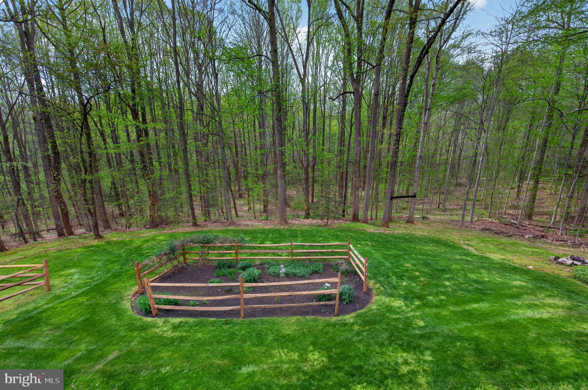 PLANTATION HILLS - Residential