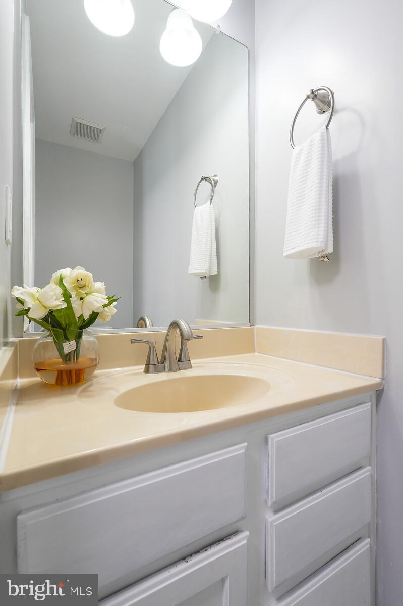 STONE RIVER - Residential