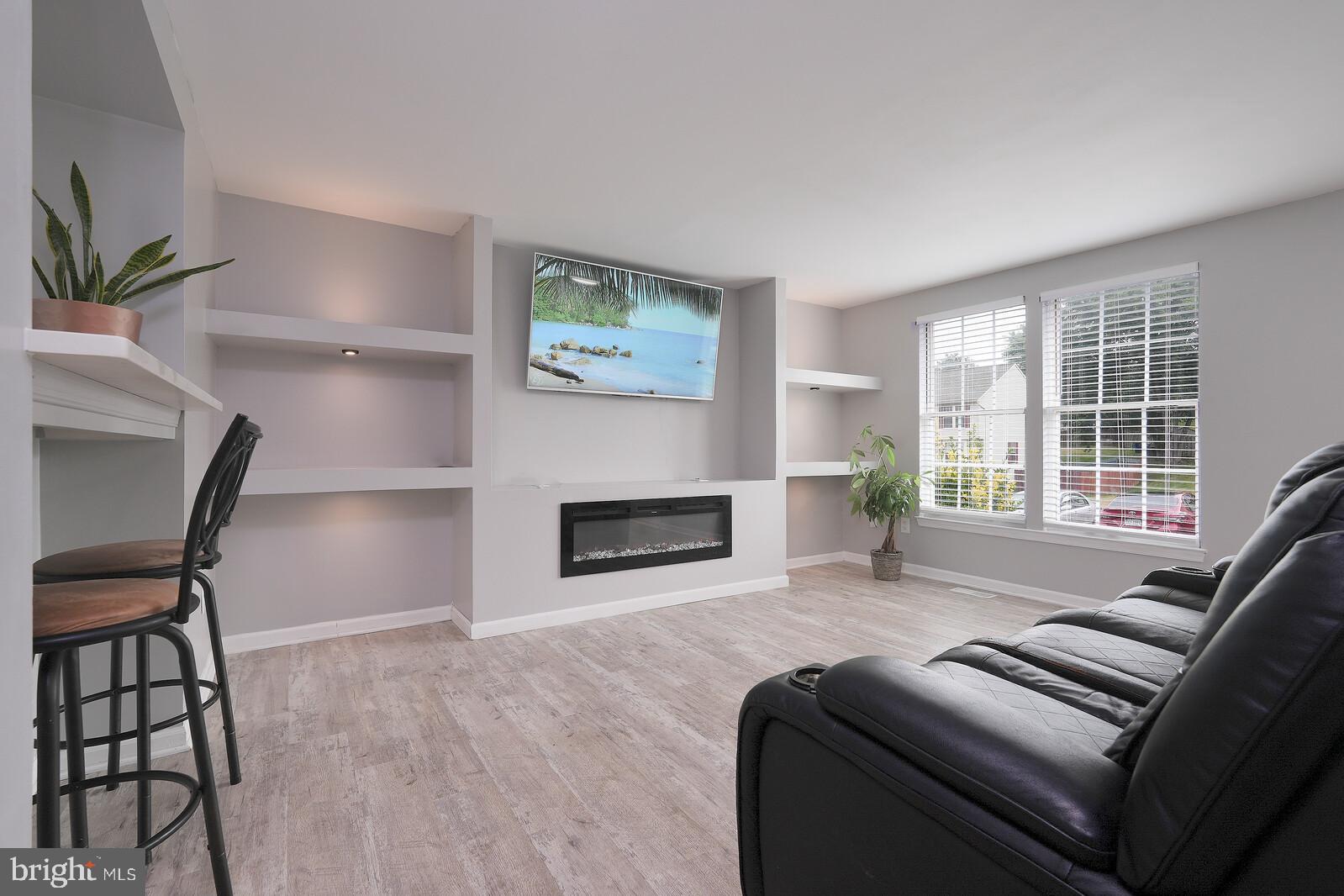 STONE RIVER - Residential