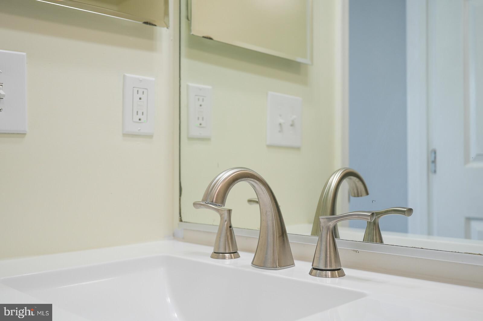 STONE RIVER - Residential