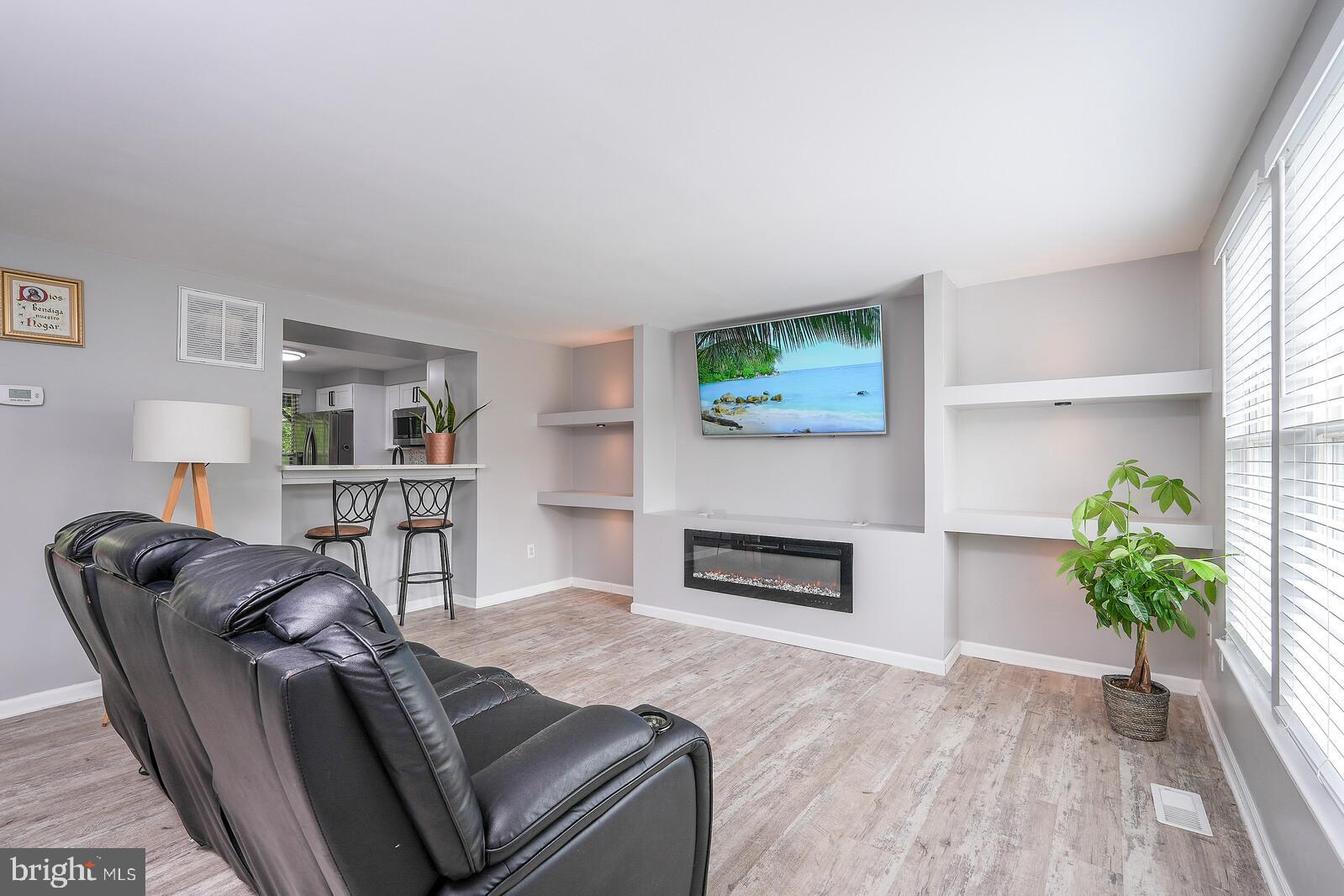 STONE RIVER - Residential