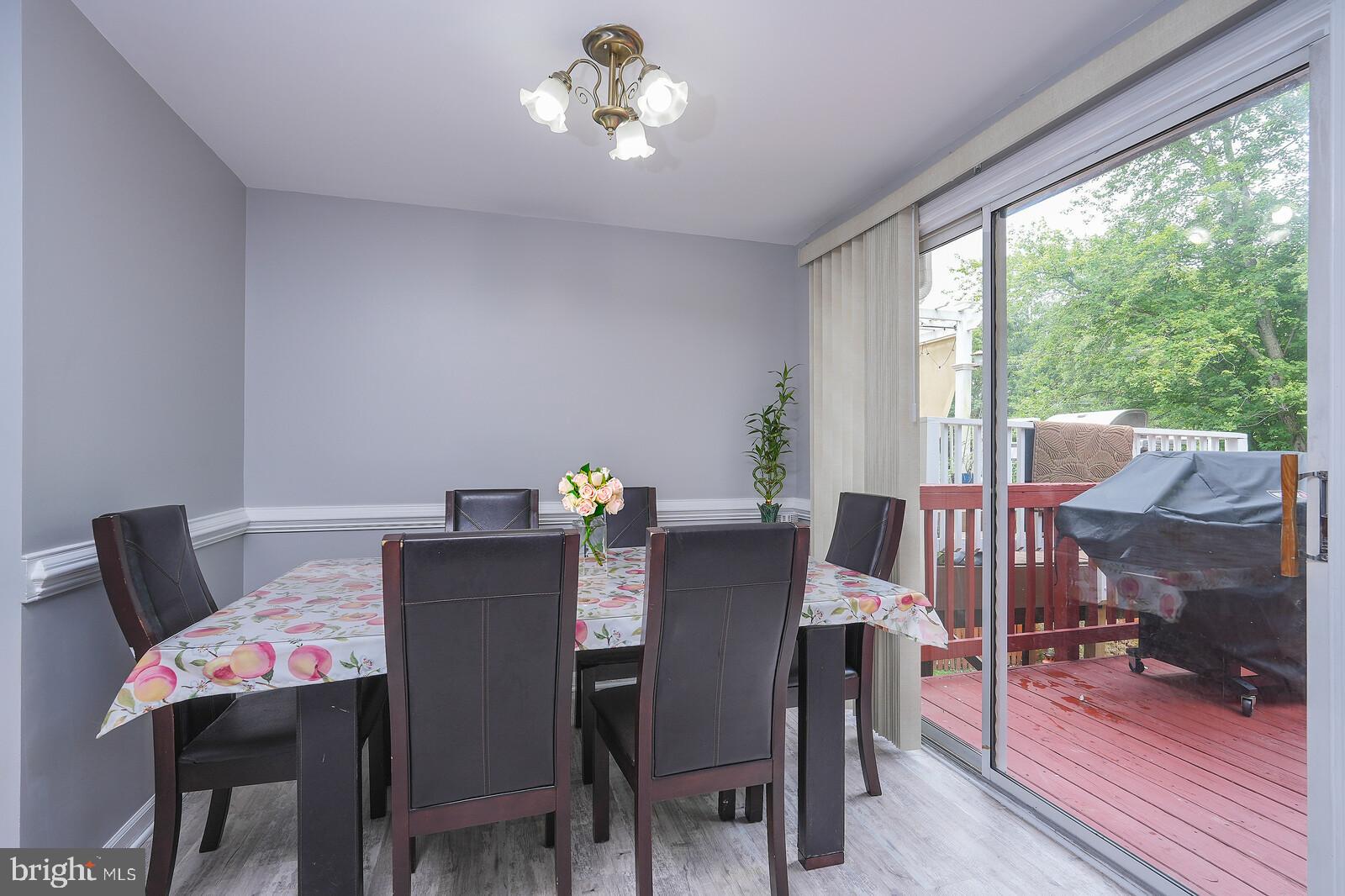 STONE RIVER - Residential