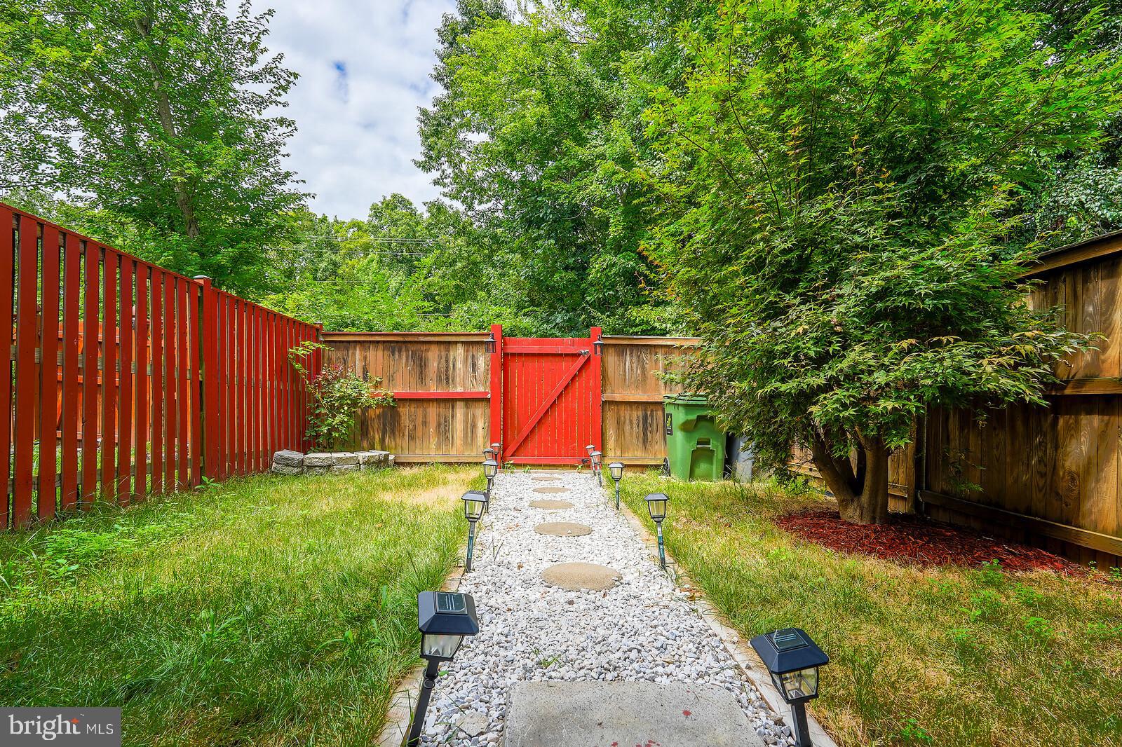 STONE RIVER - Residential