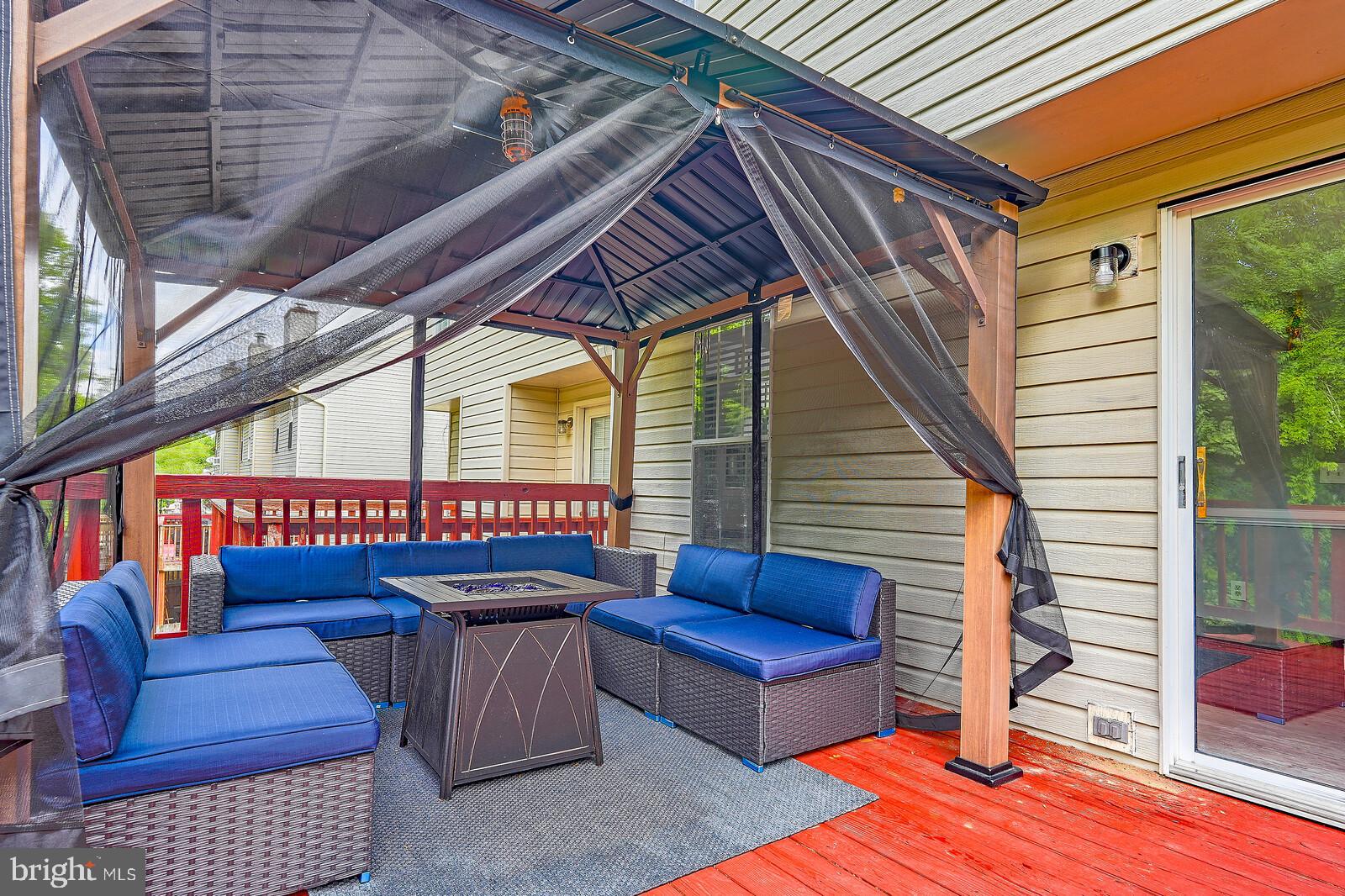 STONE RIVER - Residential