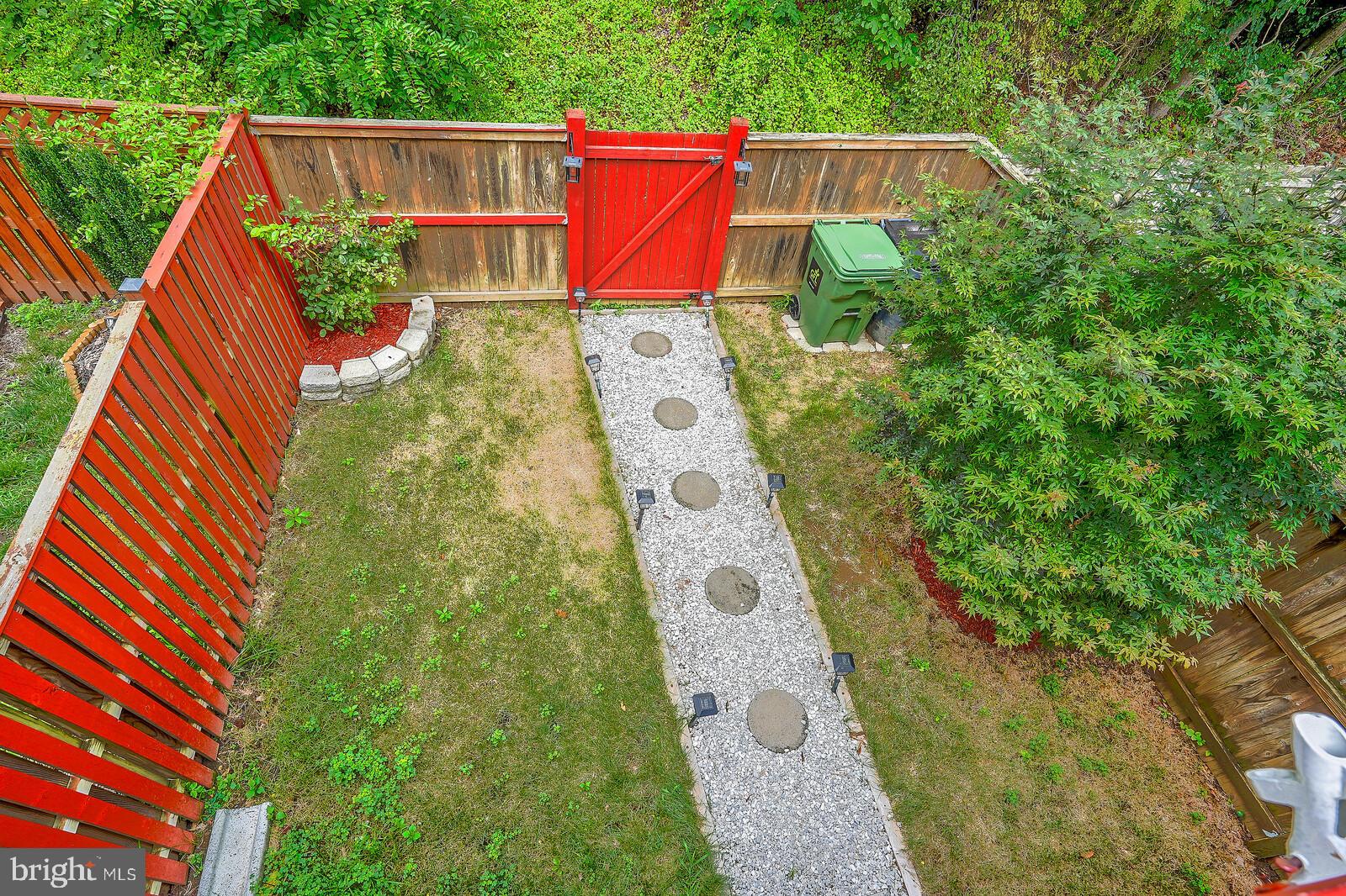 STONE RIVER - Residential