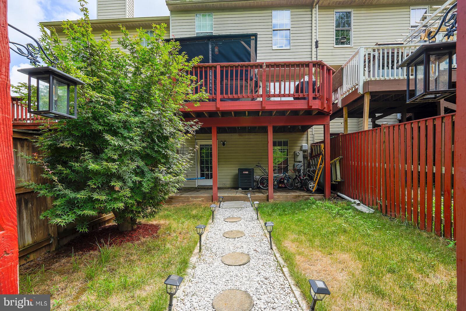 STONE RIVER - Residential