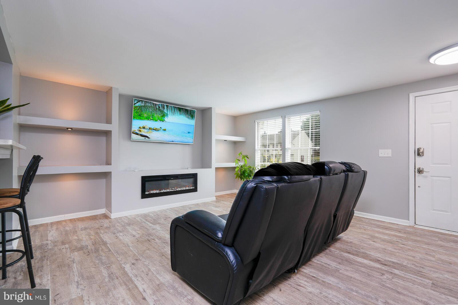 STONE RIVER - Residential