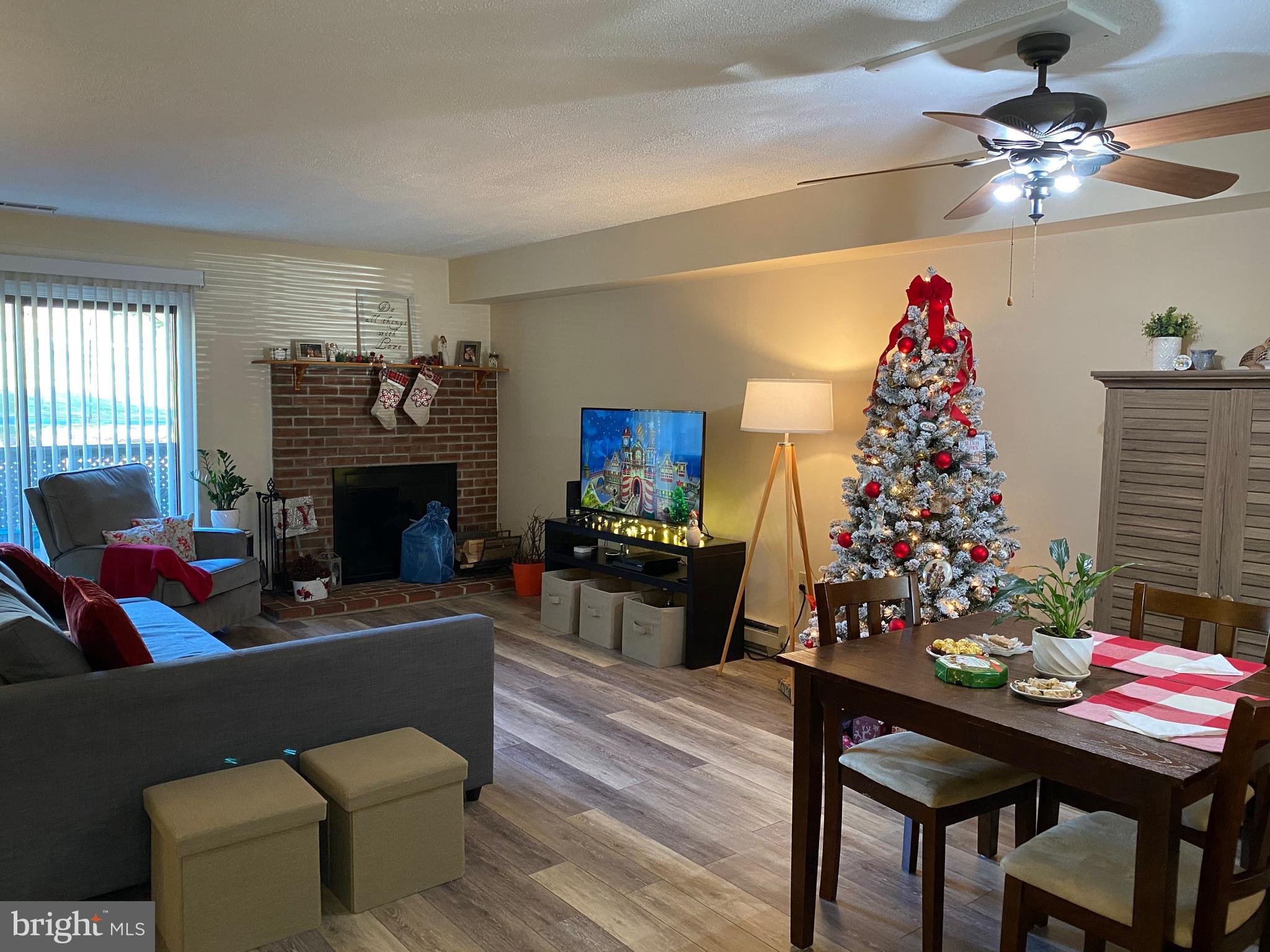 PINEBROOK - Residential Lease
