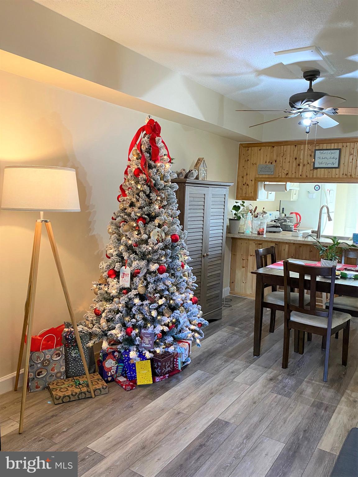 PINEBROOK - Residential Lease
