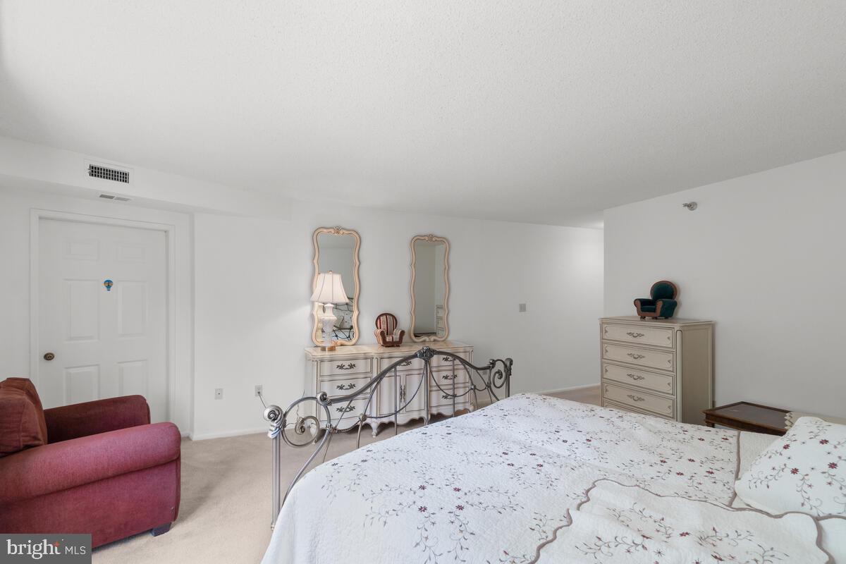 GREENS AT LEISURE WORLD - Residential