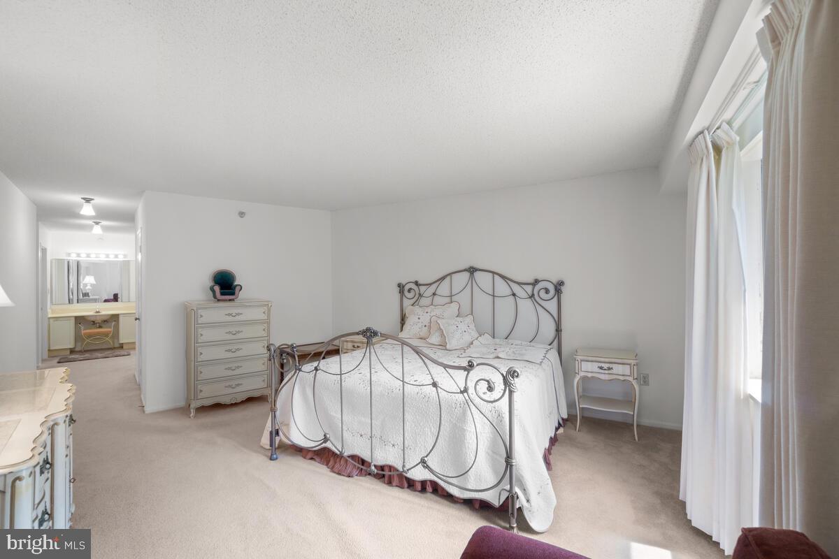 GREENS AT LEISURE WORLD - Residential