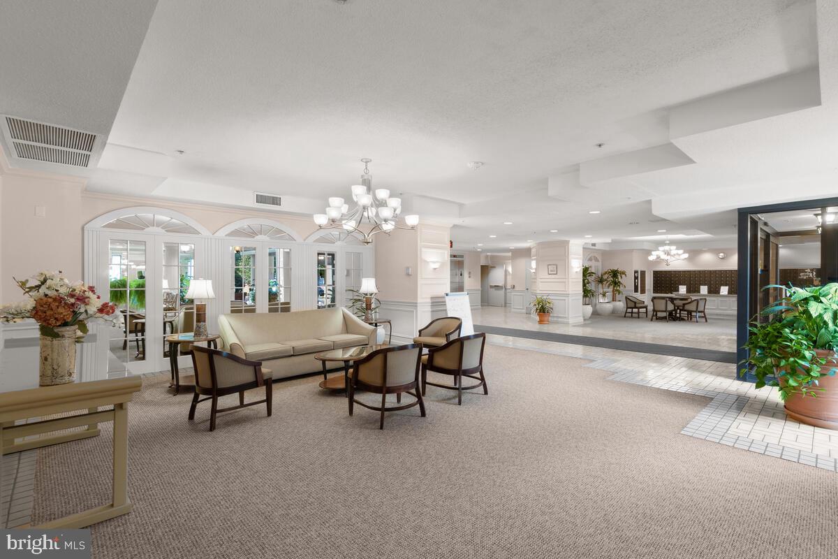 GREENS AT LEISURE WORLD - Residential