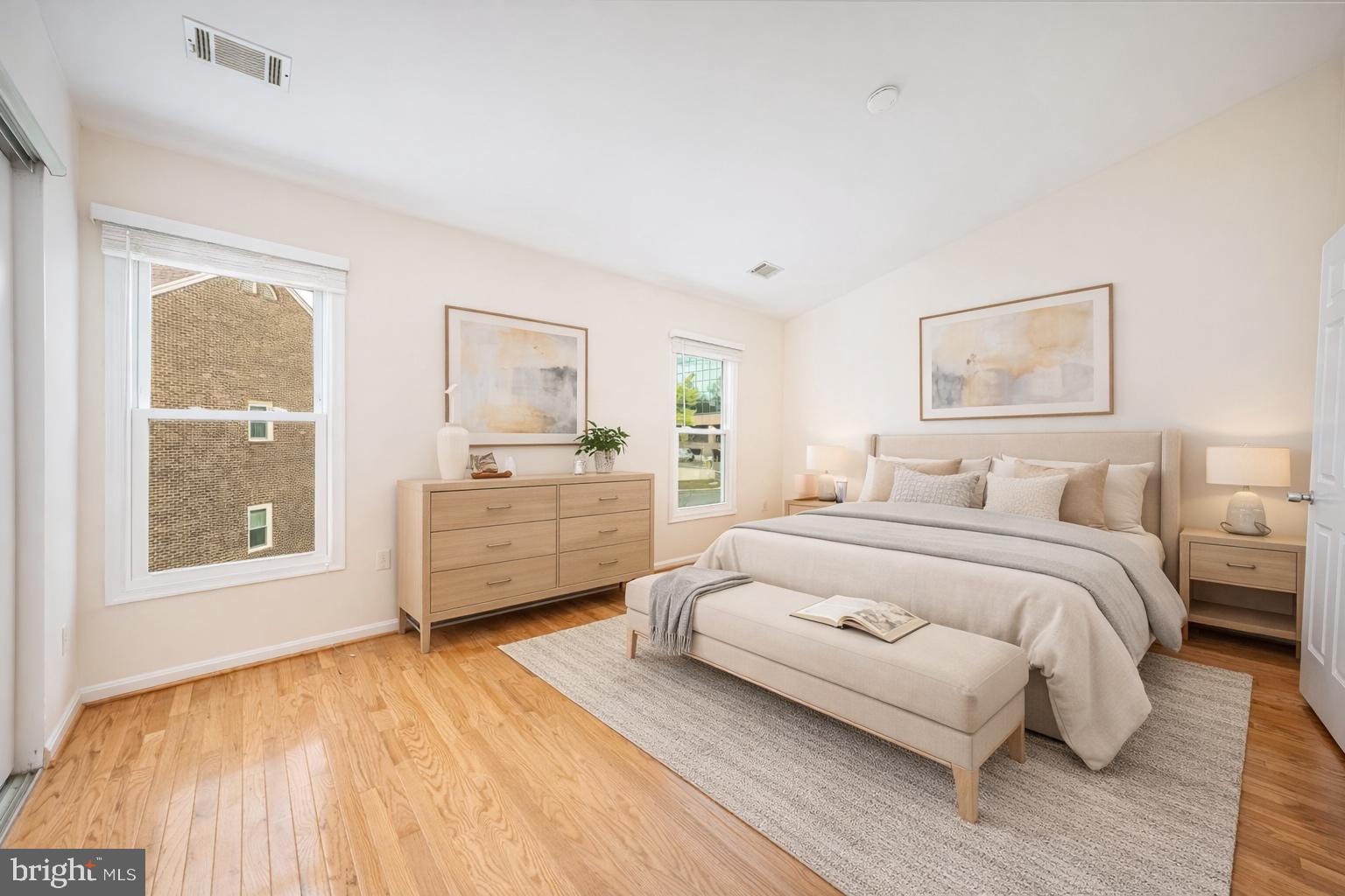 1501 TEMPLETON PLACE