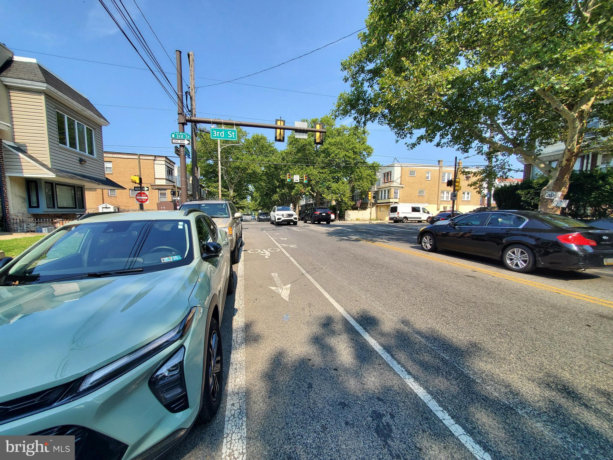 262 W GODFREY AVENUE