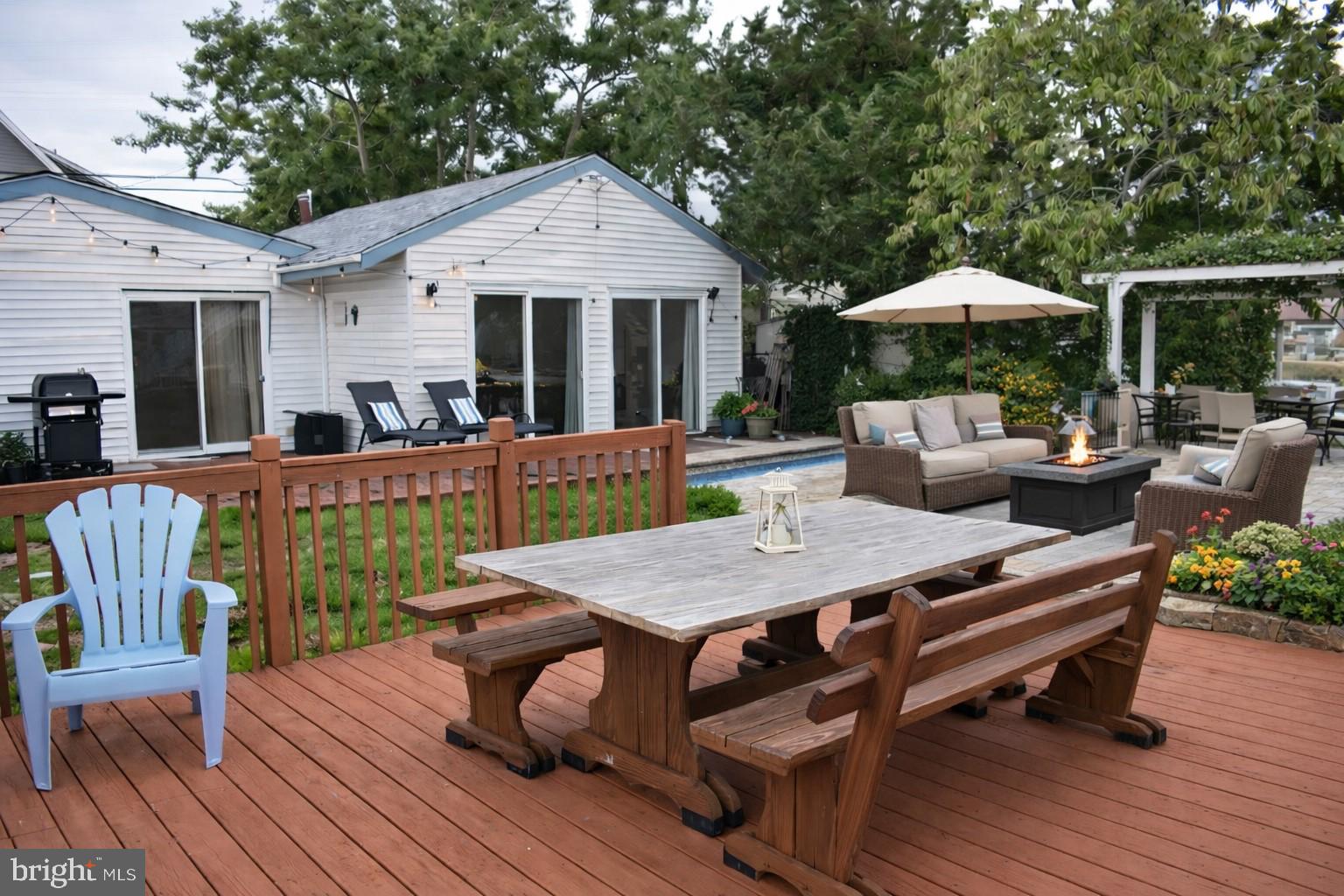 MYSTIC ISLAND - Residential