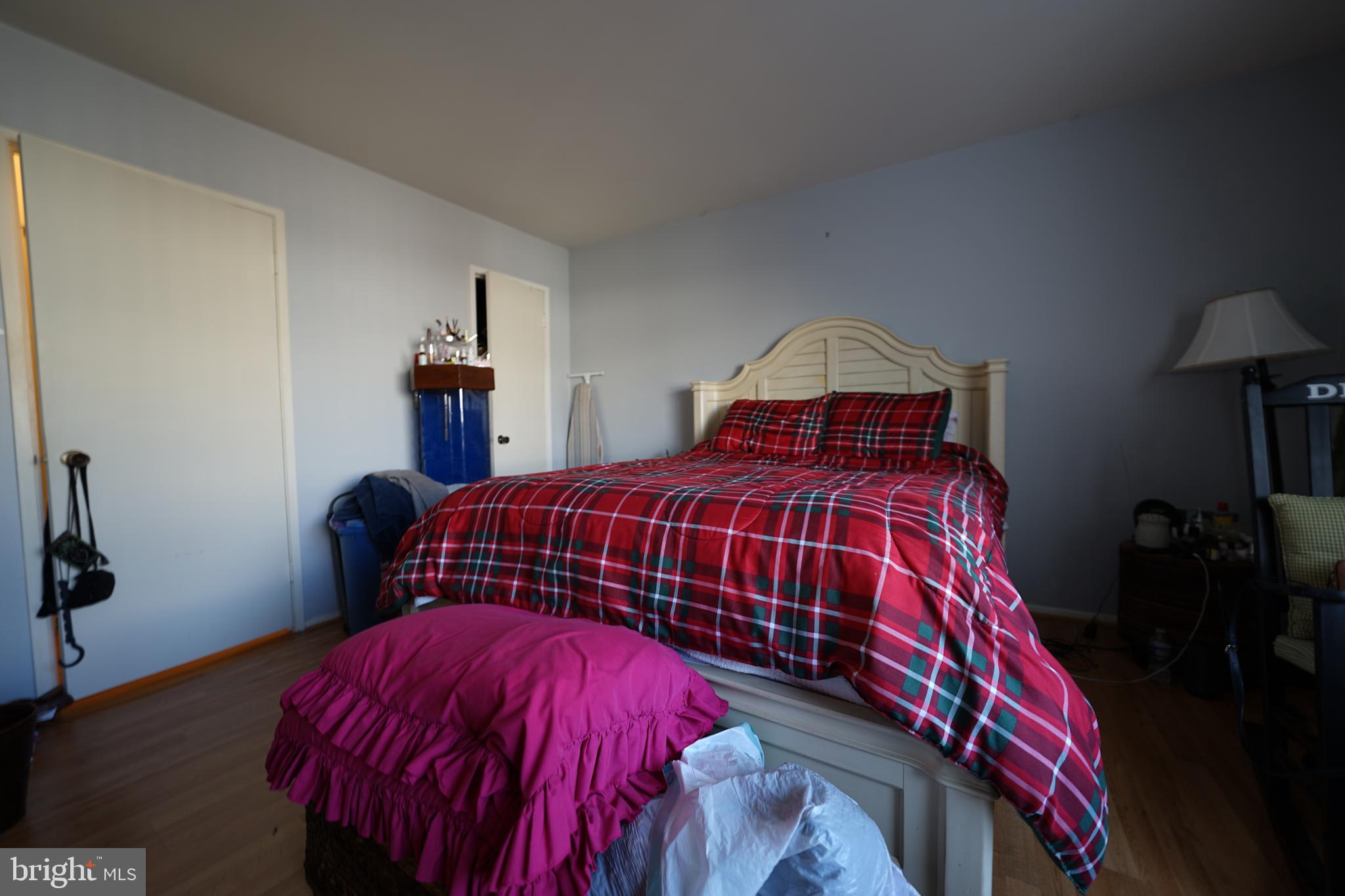 PINES CONDO 01 - Residential