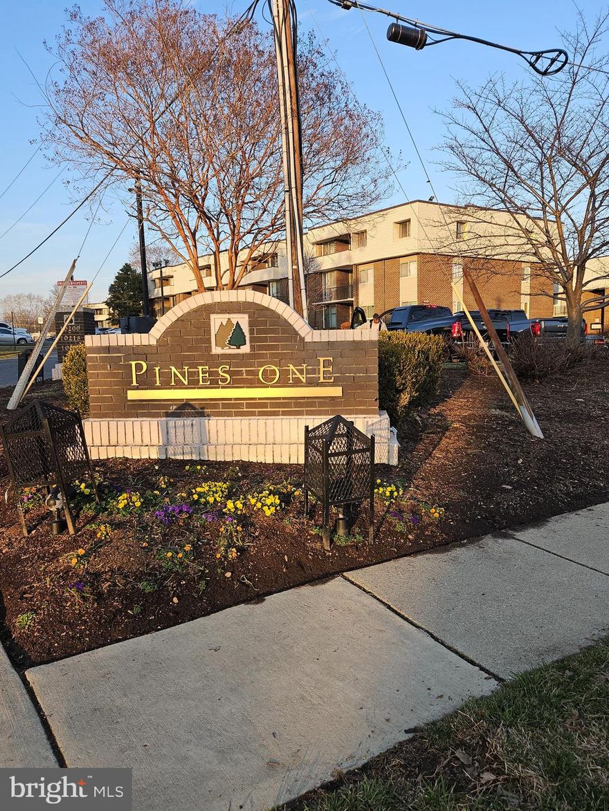 Gorgeous, and pristine affordable, one-bedroom, one bathroom condominium, located near Prince George's Community College in Prince George's county.  Quick and easy access to Landover Road, Central Avenue, and the 495 Beltway, and the University of Maryland Capital Region Medical Center.  Gorgeous community swimming pool.  Condo fee includes gas and water.