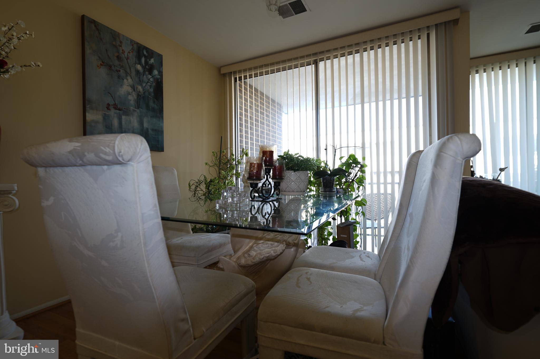 PINES CONDO 01 - Residential