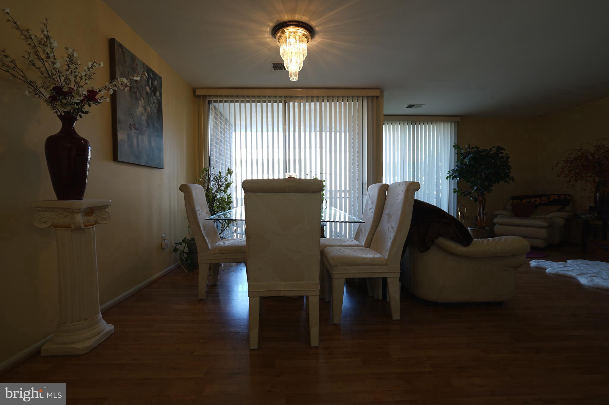 PINES CONDO 01 - Residential