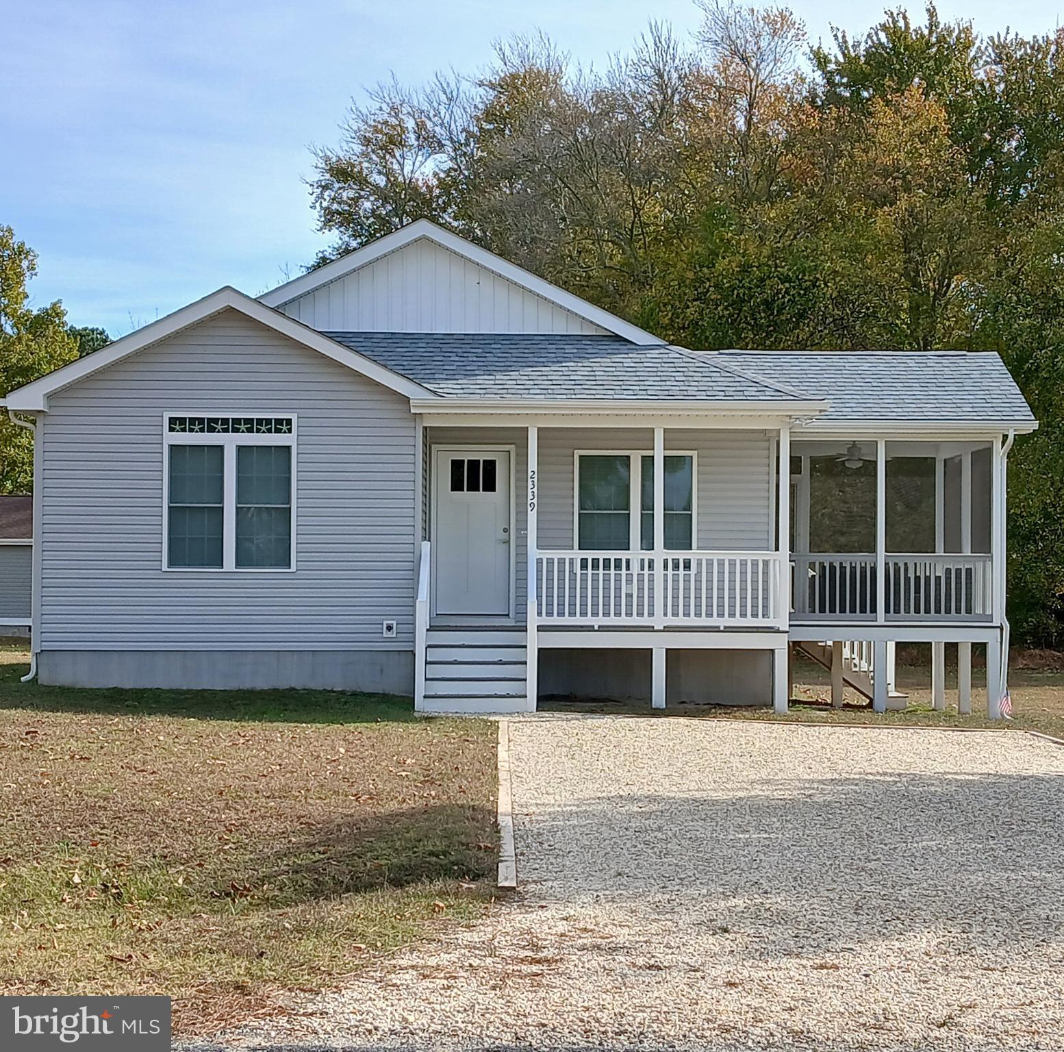 CAPTAIN'S COVE - Residential