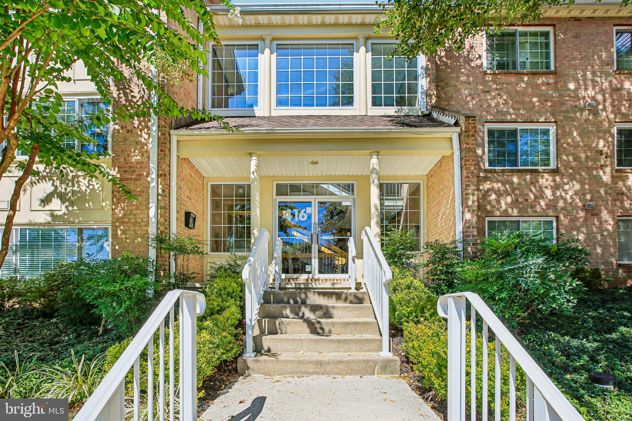 416 ROCKFLEET ROAD 201