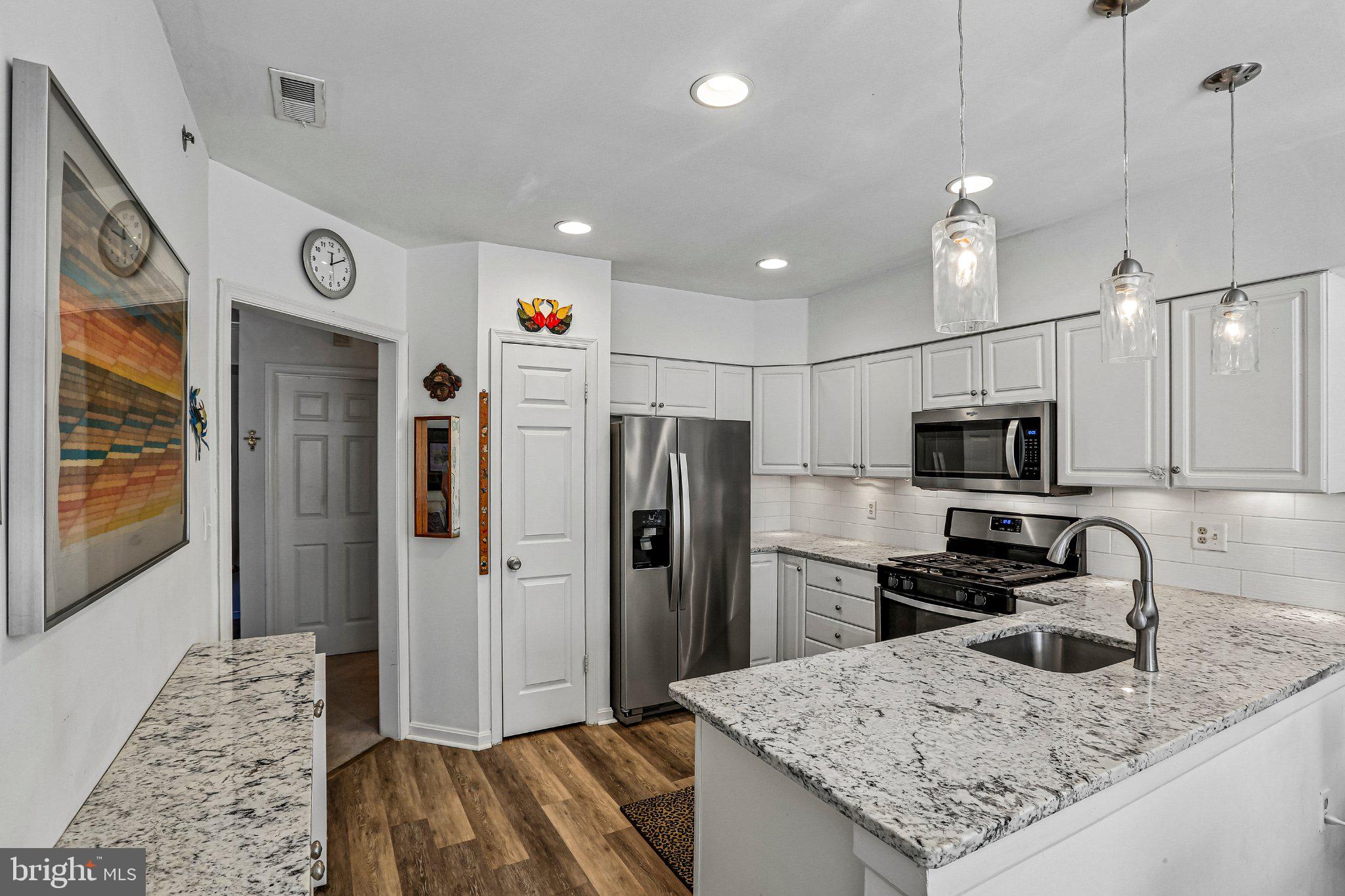416 ROCKFLEET ROAD 201