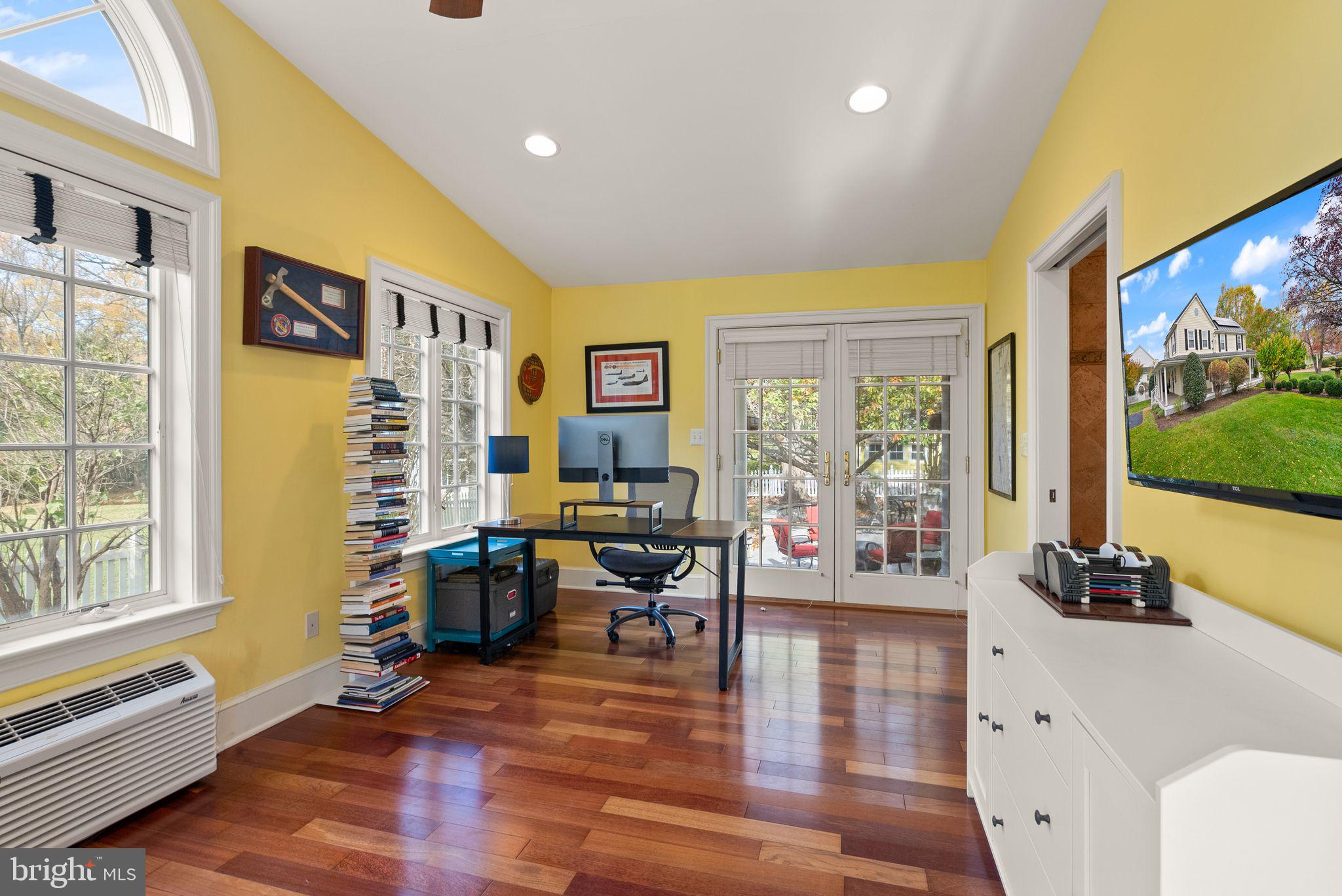 BROOKE MANOR - Residential Lease