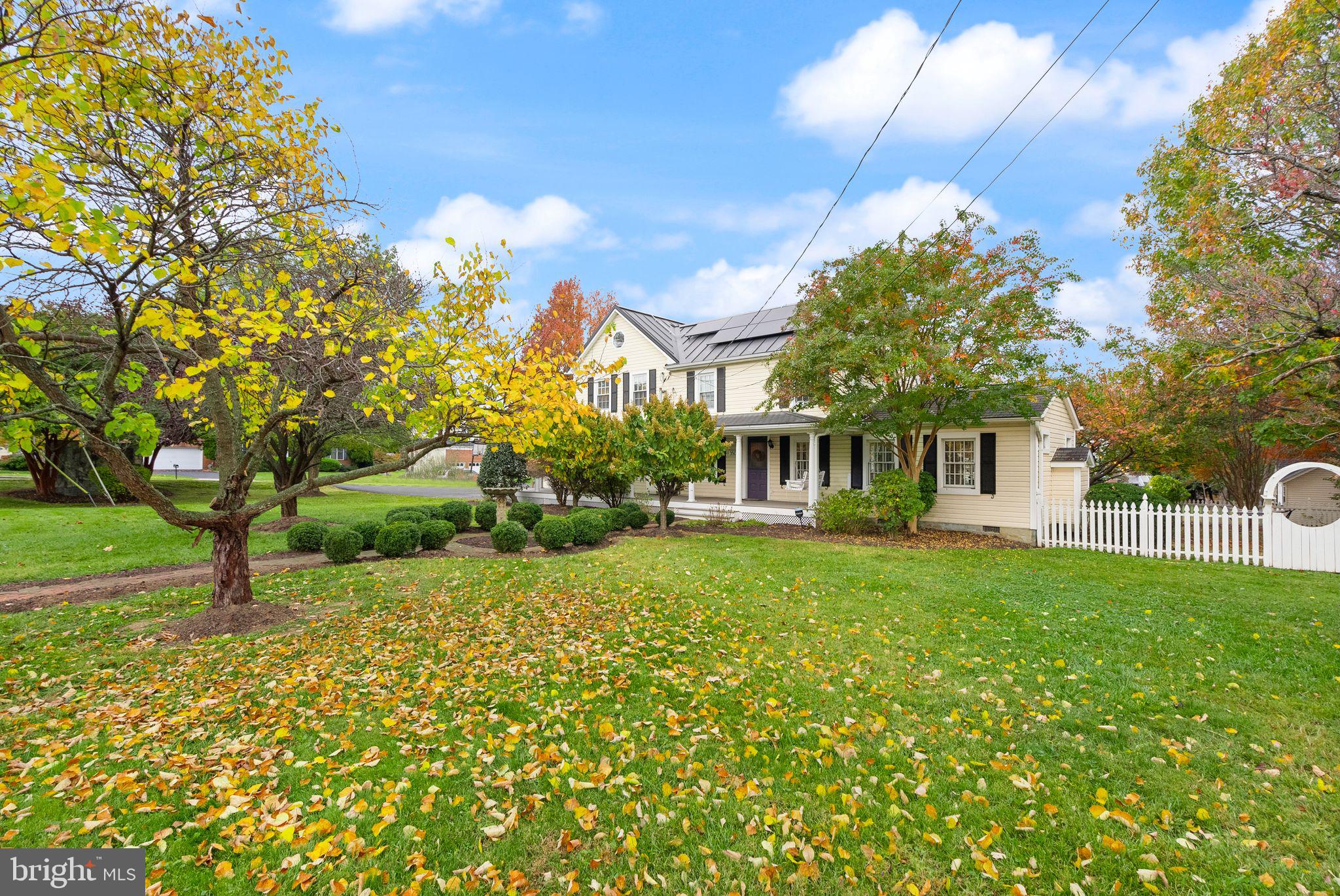 BROOKE MANOR - Residential Lease