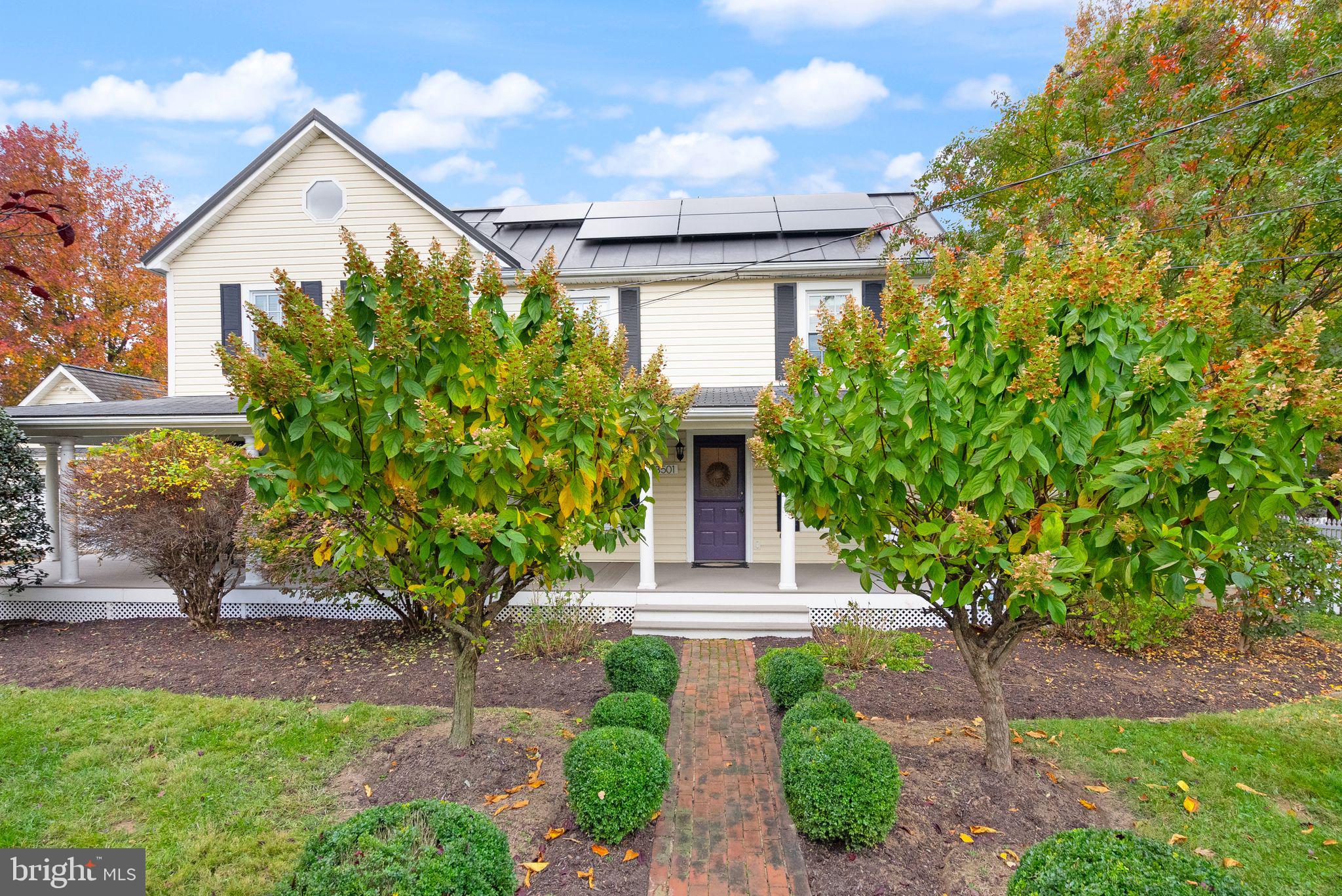 BROOKE MANOR - Residential Lease