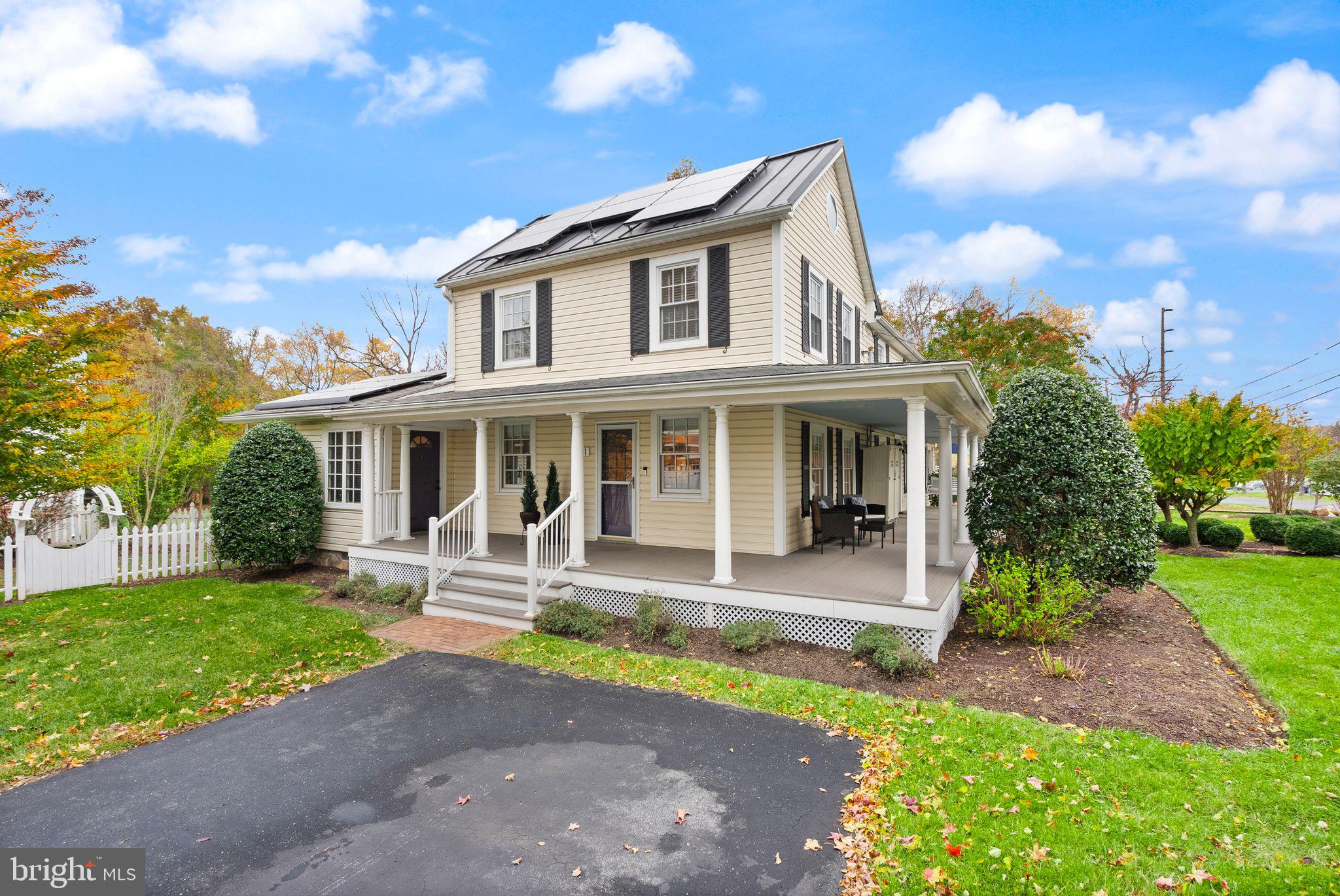 BROOKE MANOR - Residential Lease