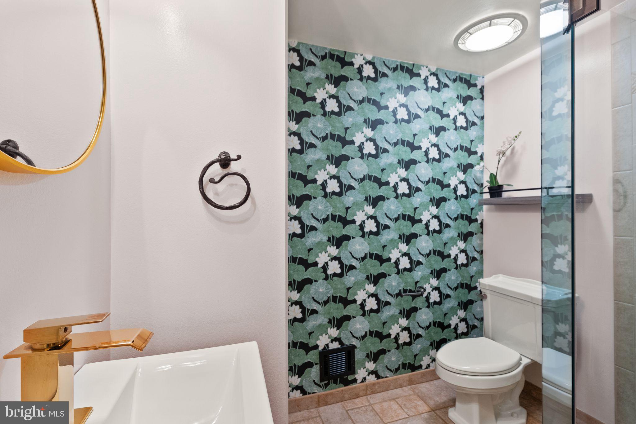 BROOKE MANOR - Residential Lease