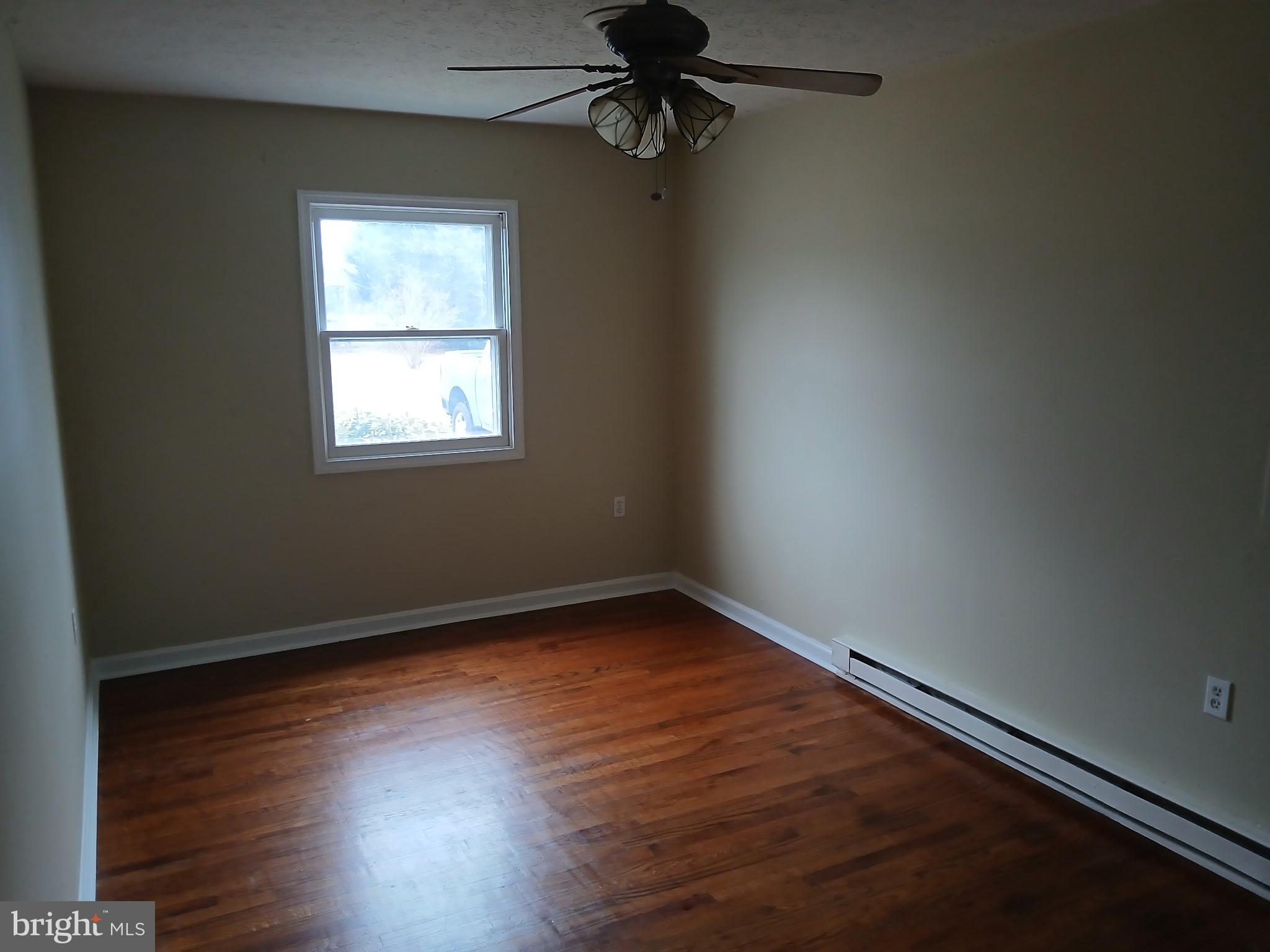 LORD FAIRFAX/MDLTWN GLEN - Residential